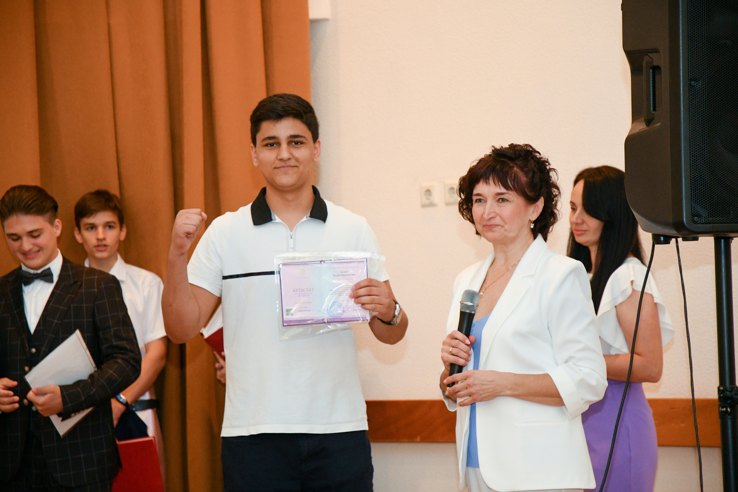 Профессиональный фотограф на выпускной. Вячеслав Скрипник Фотограф Краснодар