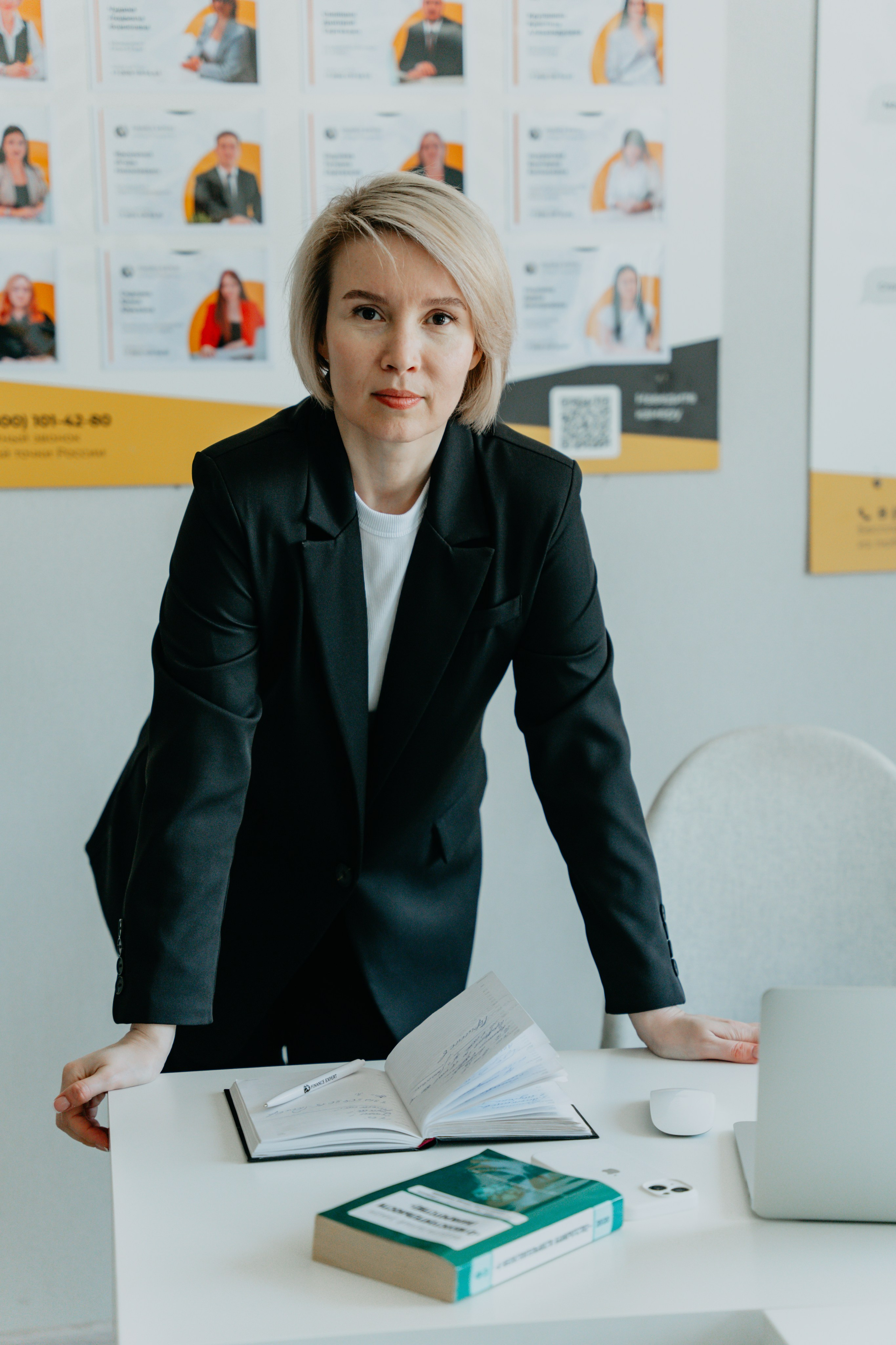 Юристы. Контент