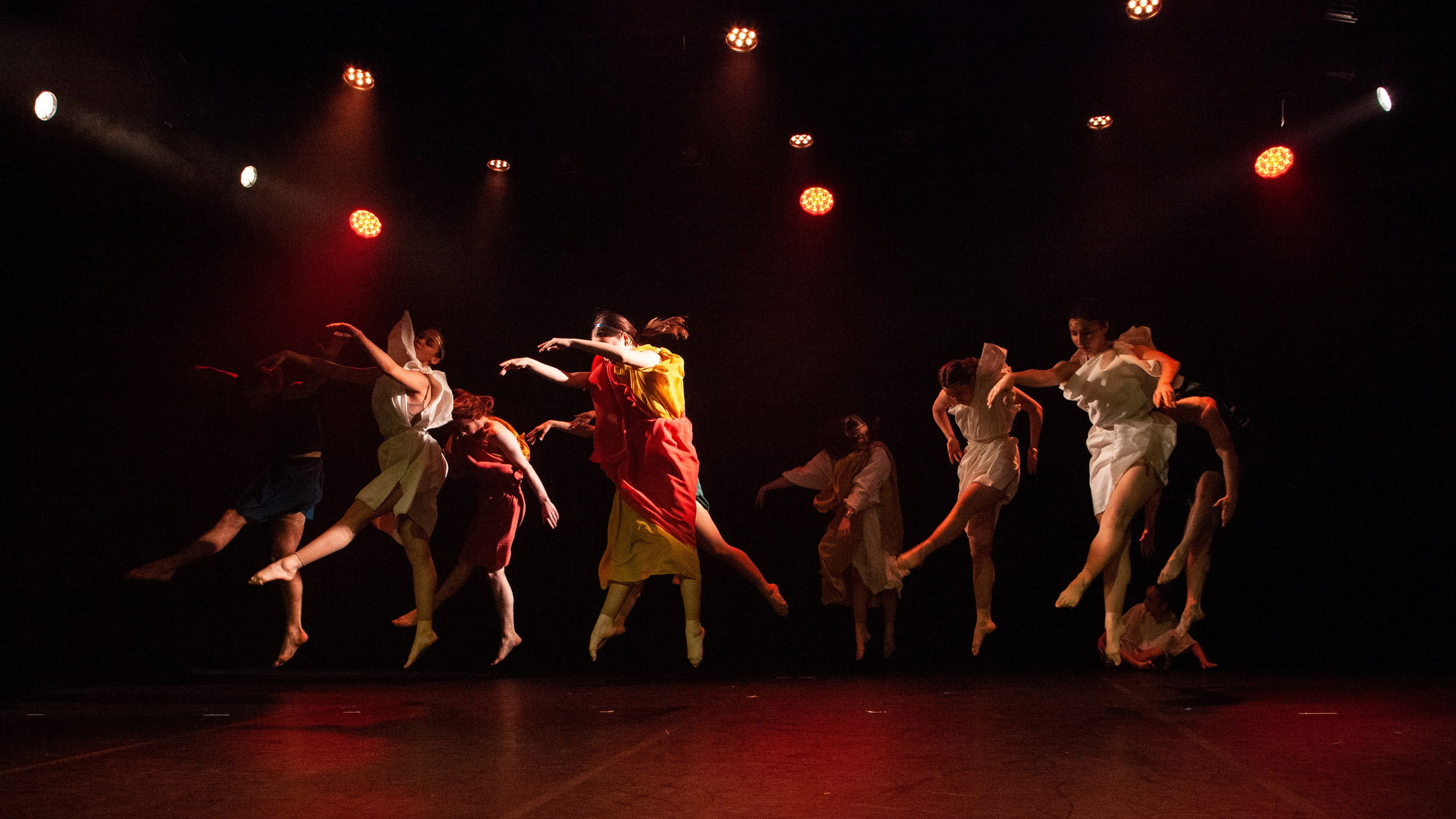 Театральная фотография. Фотограф Лазарина Кучменова