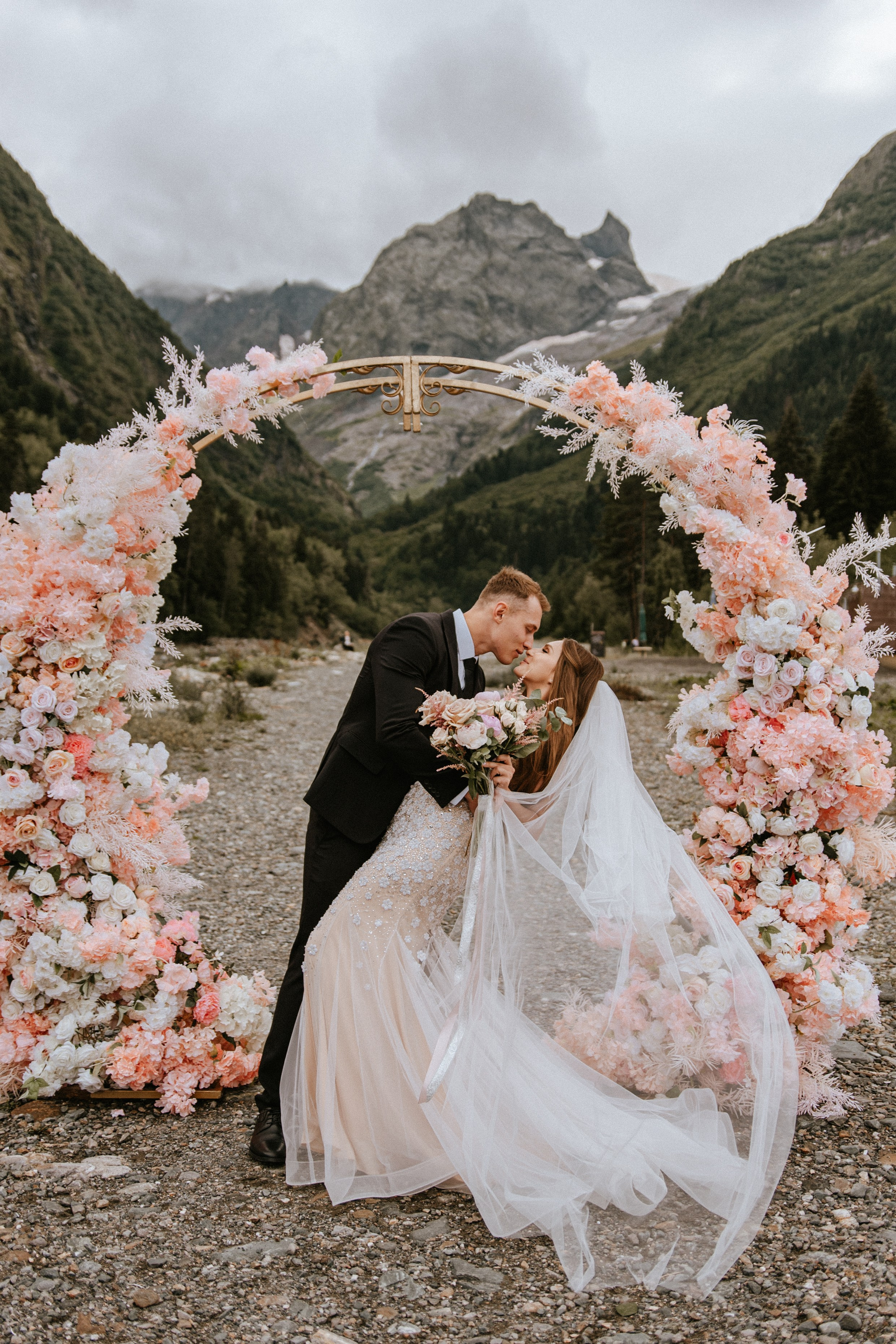 ANDREY & ELIZAVETA | DOMBAY. Фотограф Настя Конник | Пятигорск | Эльбрус | Домбай | Архыз