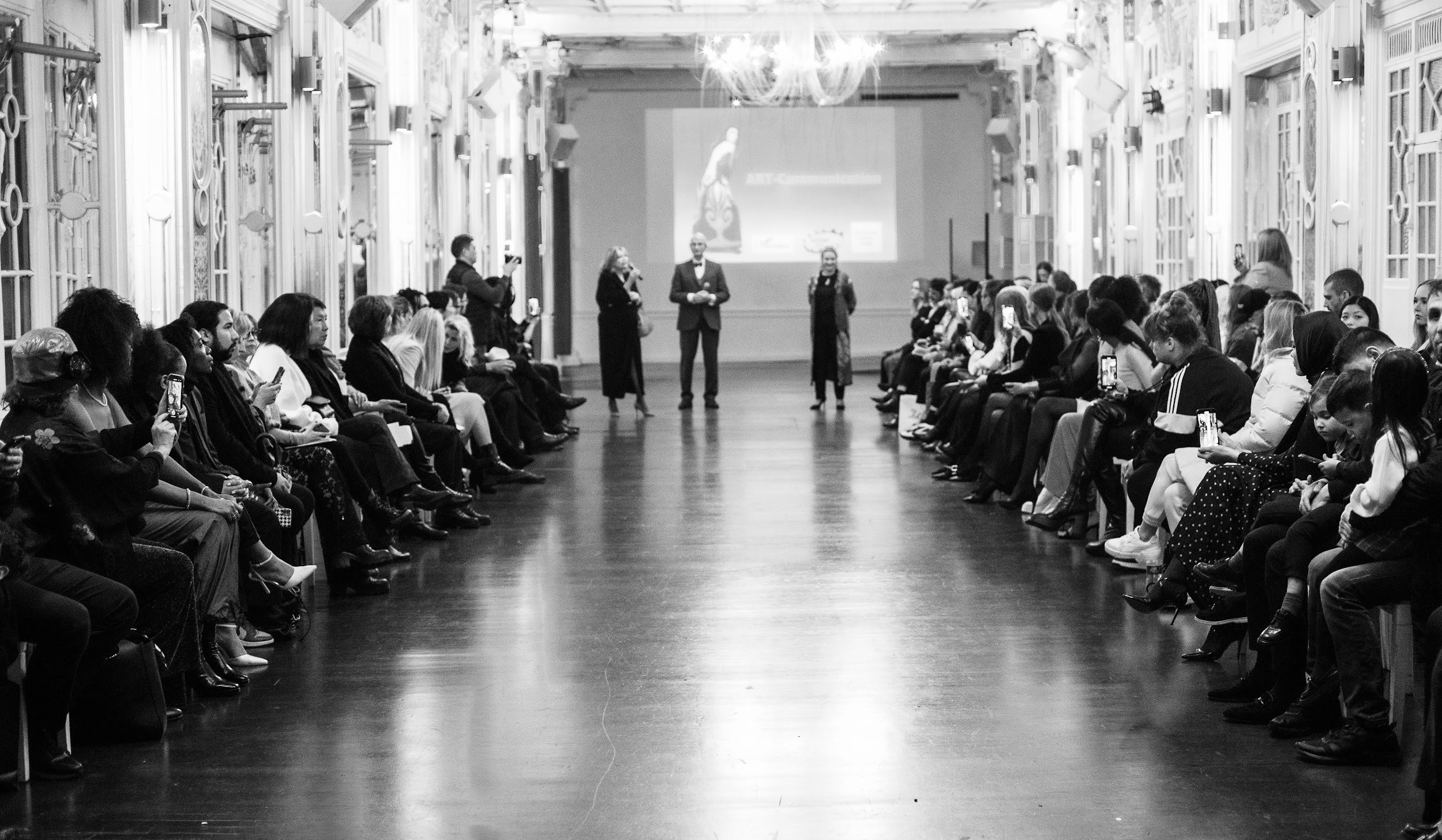 28/11/2023 «Saison Des Pommes», Париж. Журнал Камергер