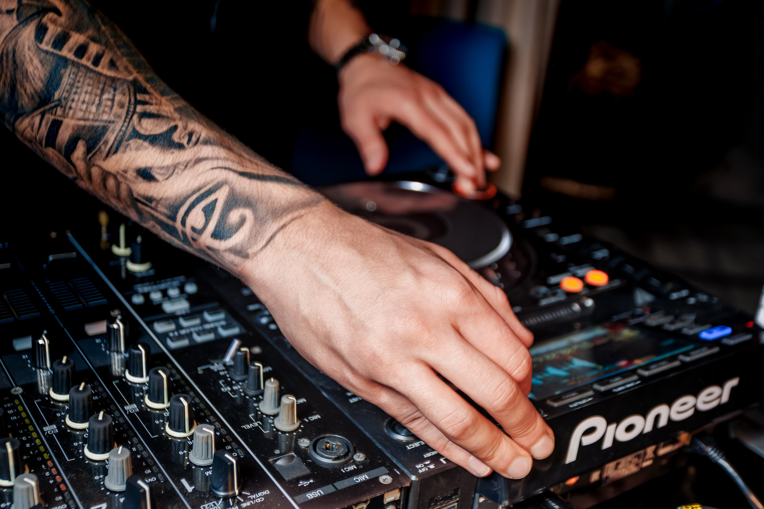 Вечеринка в караоке клубе «IMPERIAL JOY"_Ялта_27.12.2025. Аминов Руслан | Фотограф