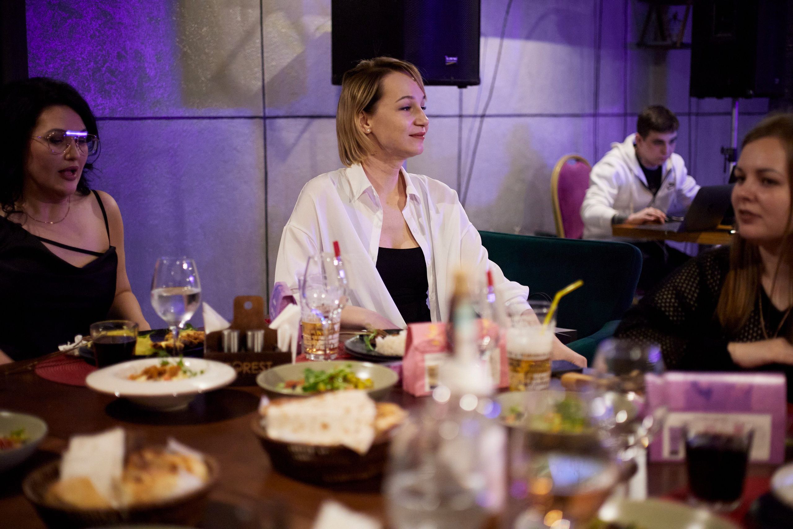 MAXIM & DAMIR | FOREST BAR | 8 МАРТА!. Главная