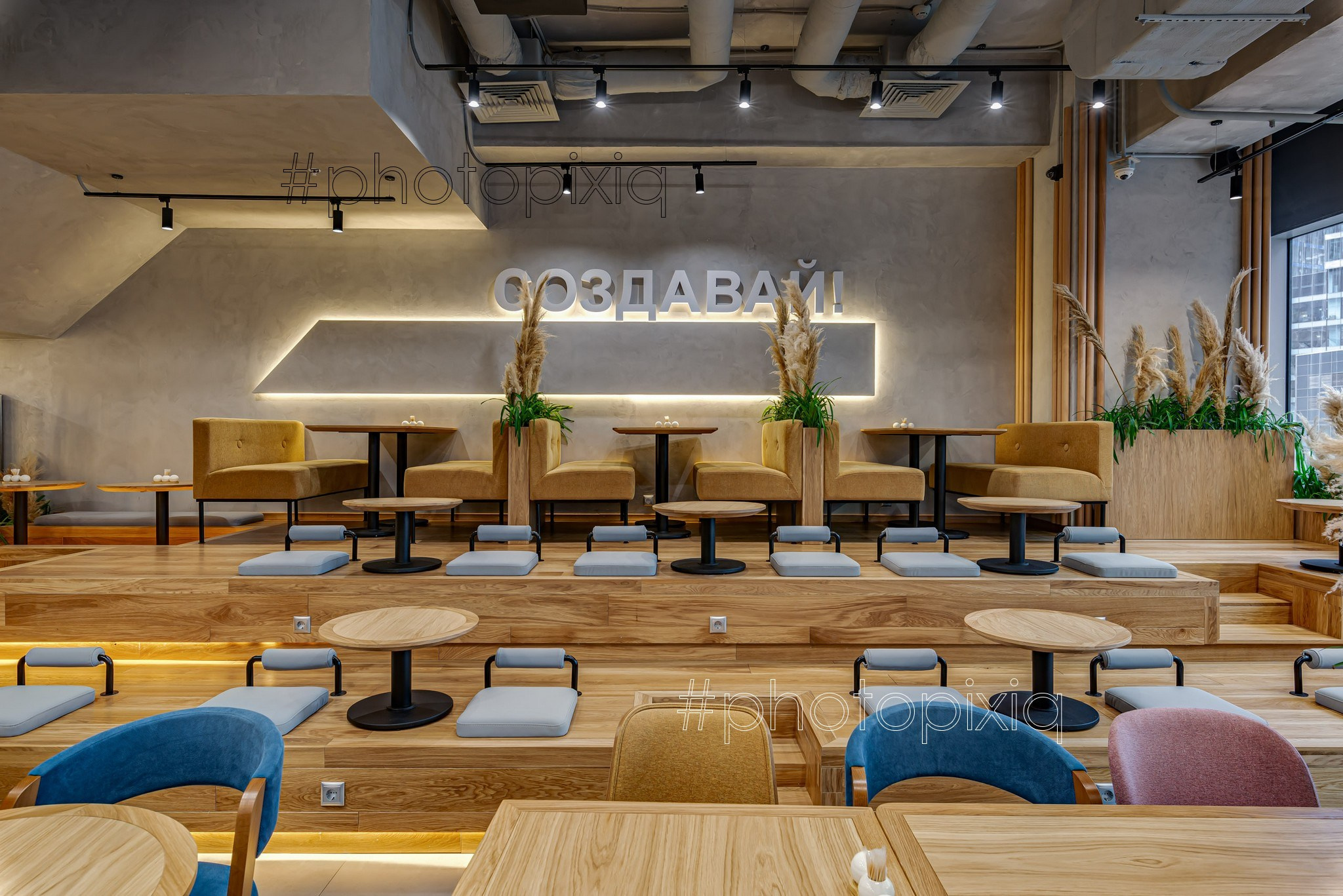 Фотосъёмка кафе LUNCH-BOX в Башне ОКО. Интерьерная съёмка и виртуальные туры — Интерьерный фотограф Кузнецов Сергей (photopixiq)