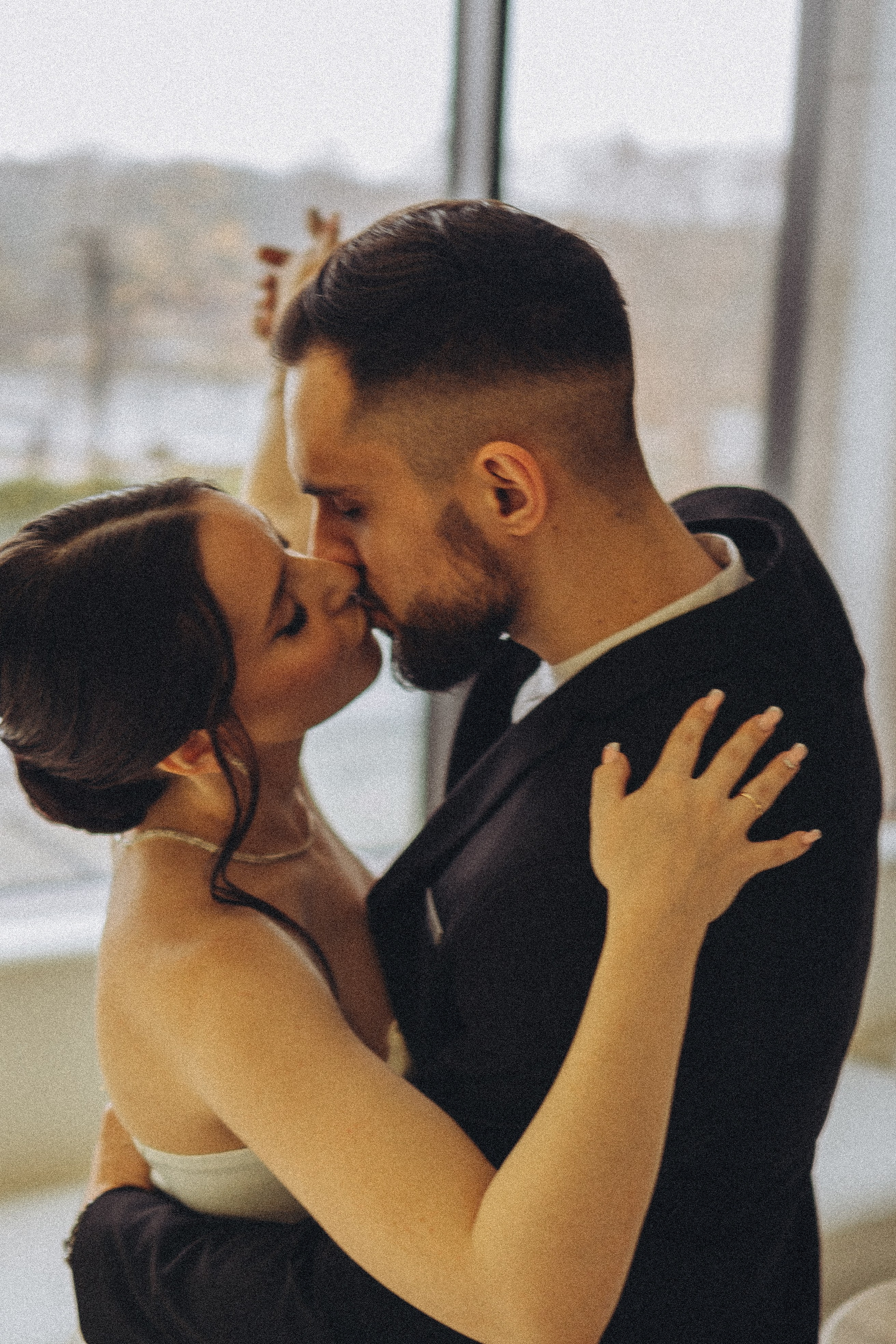 СВАДЕБНАЯ СЬЕМКА СБОРОВ ЖЕНИХА И НЕВЕСТЫ В ОТЕЛЕ И ТАКЖЕ ФОТОСЕССИИЯ В ОТЕЛЕЕ МЕГАПОЛИС БРЯНСК. Профессиональный фотограф, Санкт-Петербург — Виктория Богомолова