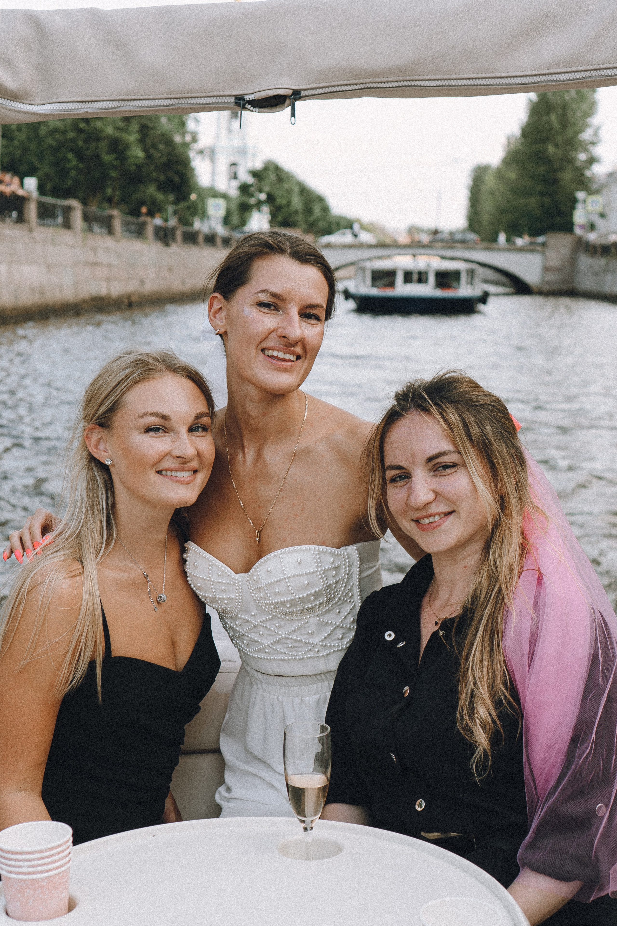 ДЕВИЧНИК НА КАТЕРЕ. Профессиональный фотограф, Санкт-Петербург — Виктория Богомолова