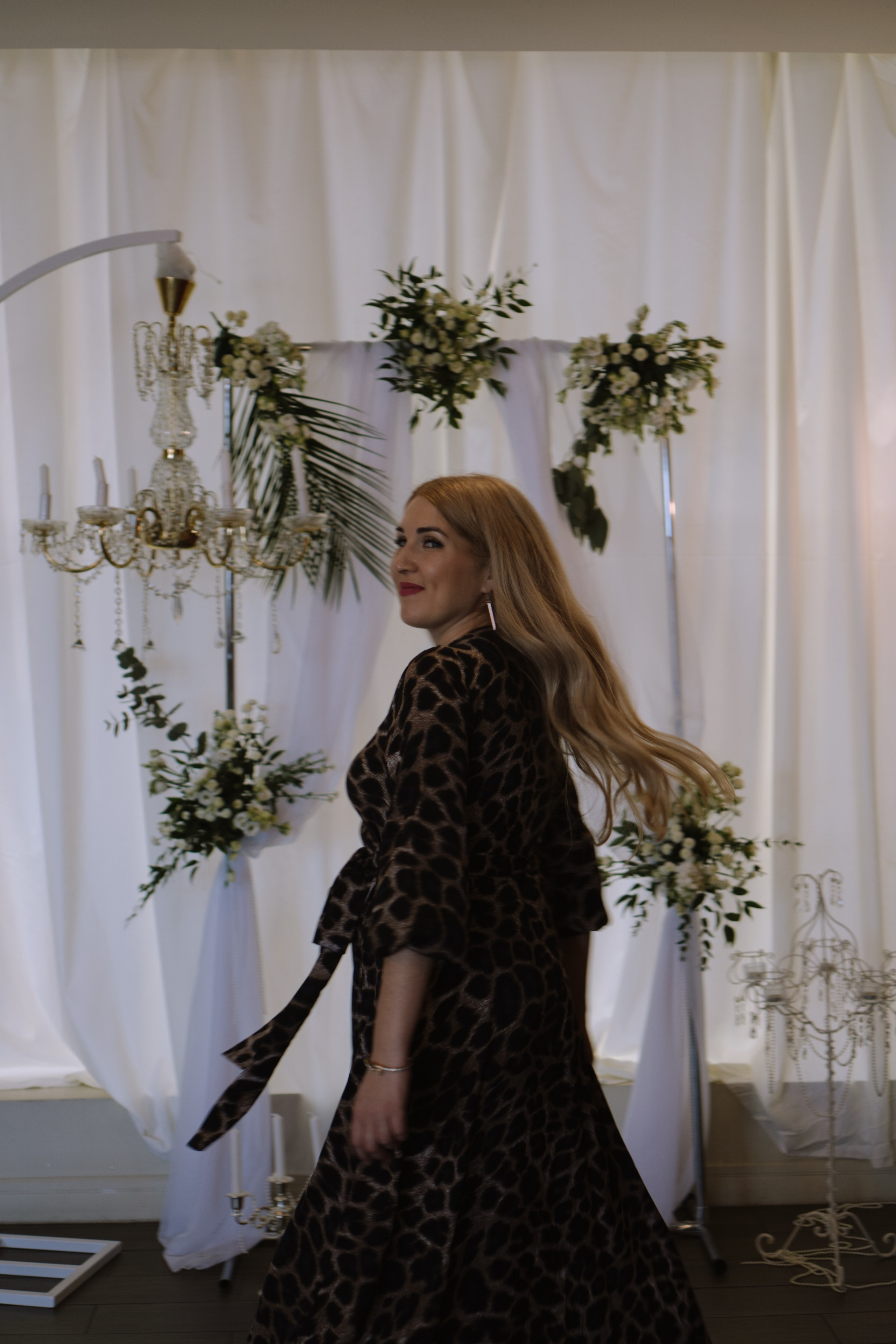 СВАДЕБНЫЙ БАНКЕТ НА ВЛАДИМИРСКОЙ В САНКТ-ПЕТЕРБУРГЕ (КАМЕРНАЯ СВАДЬБА). Профессиональный фотограф, Санкт-Петербург — Виктория Богомолова