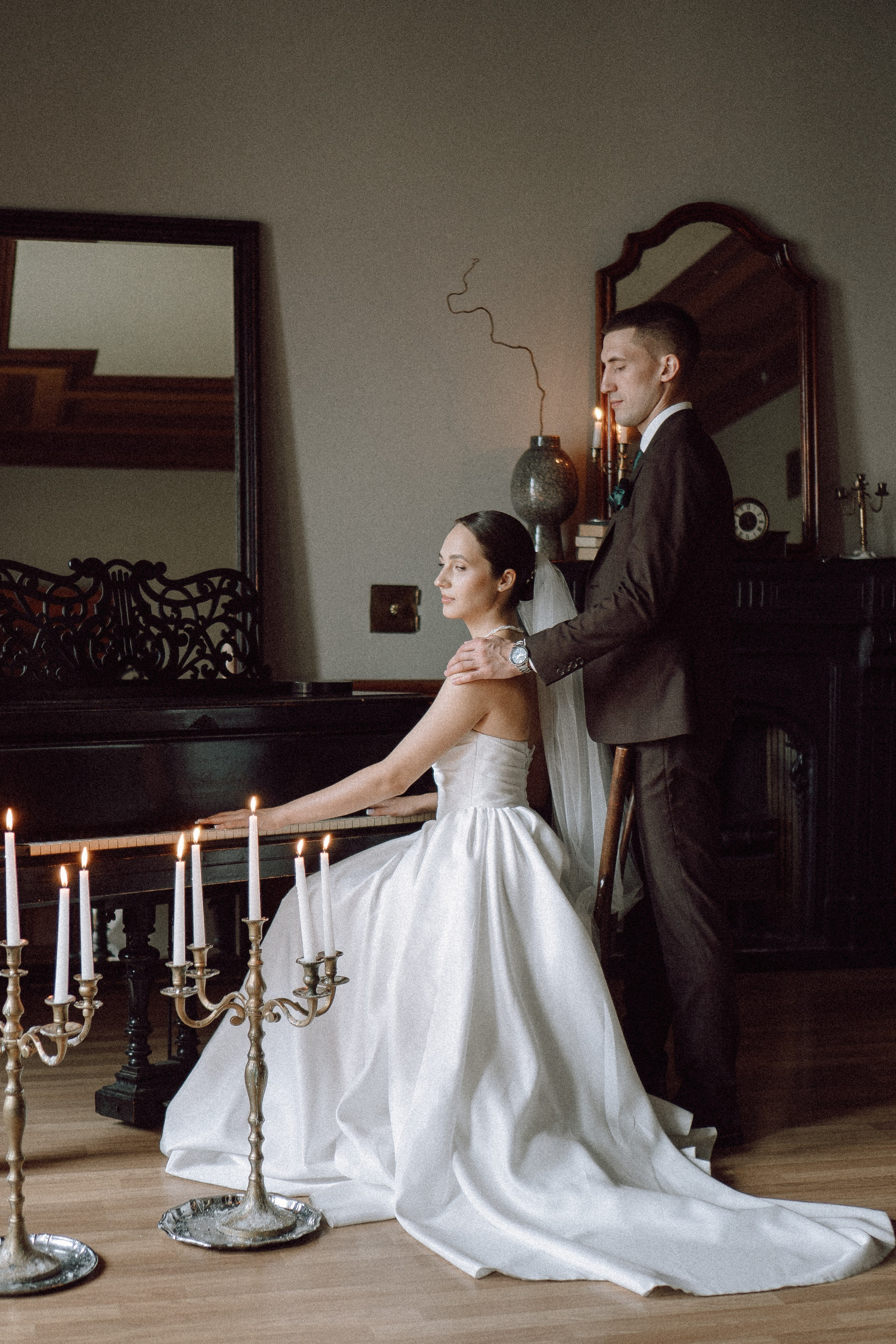 СВАДЕБНАЯ ПРОГУЛКА В САНТК-ПЕТЕРБУРГЕ (ИСАКИЕВСКИЙ СОБОР, ЗИМНЯЯ КАНАВКА, ЭРМИТАЖ И БОЛЬШАЯ МОРСКАЯ УЛИЦА). Профессиональный фотограф, Санкт-Петербург — Виктория Богомолова