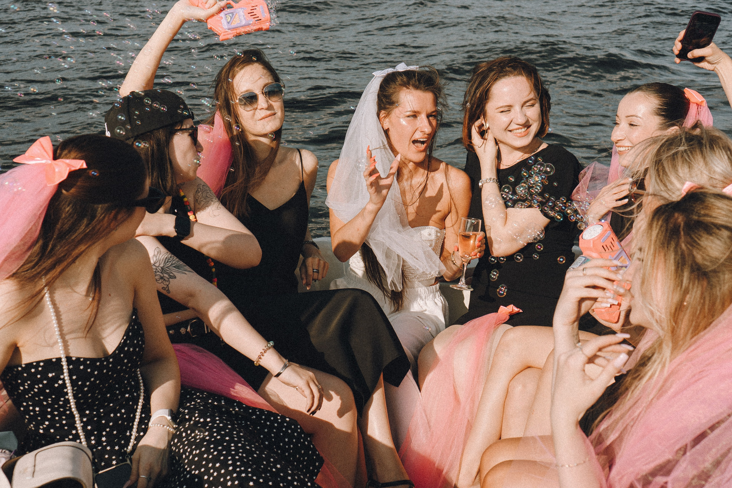 ДЕВИЧНИК НА КАТЕРЕ. Профессиональный фотограф, Санкт-Петербург — Виктория Богомолова