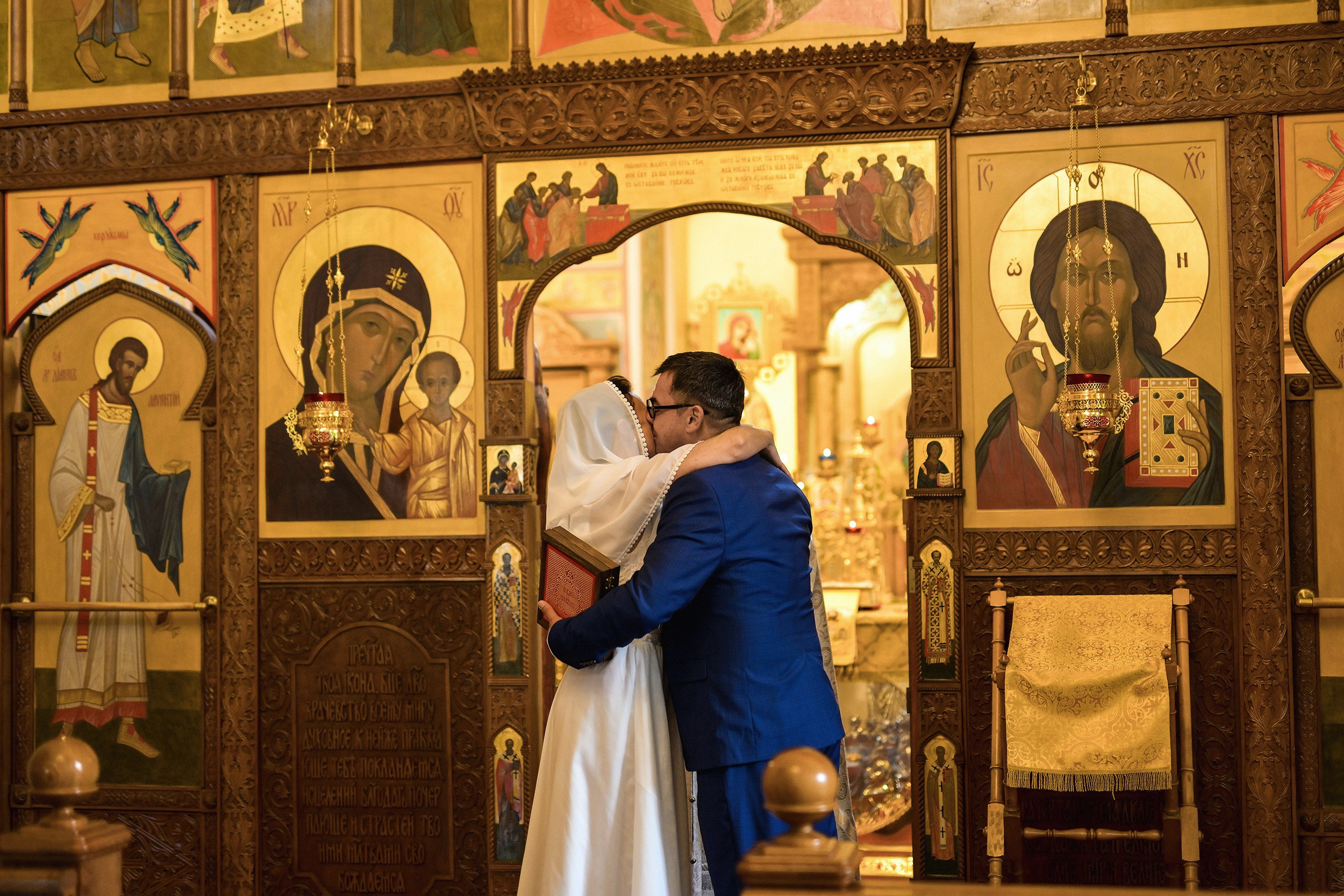 Фотосъемка венчания в церкви в Красноярске. 📸 Свадебный и семейный фотограф в Красноярске Тихомиров Евгений | 17 лет опыта | 800+ свадеб