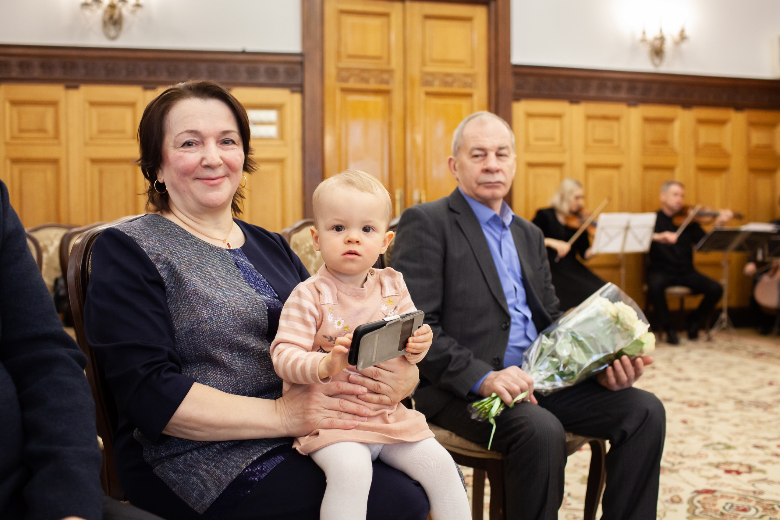 Съемка регистрации в Грибоедовском ЗАГСе. Фотографы в Москве Светлана Устинова и Сергей Грачев
