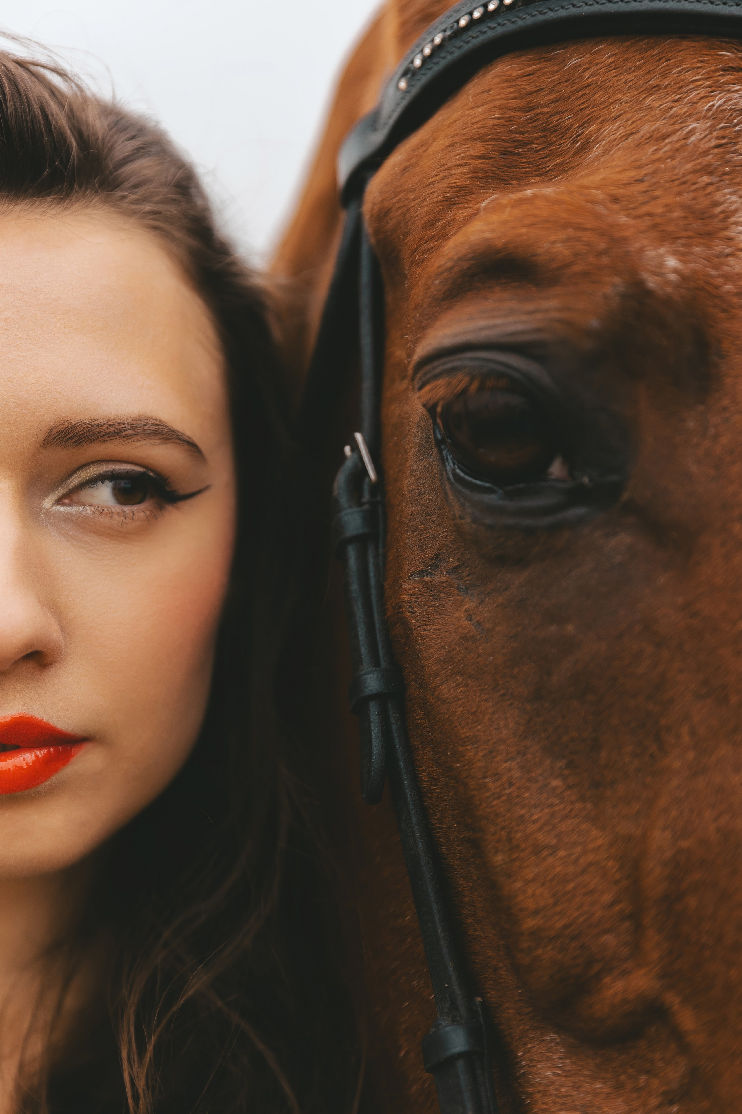 Женский портрет с лошадью. Семейный и женский фотограф в Москве Надежда Воробьева