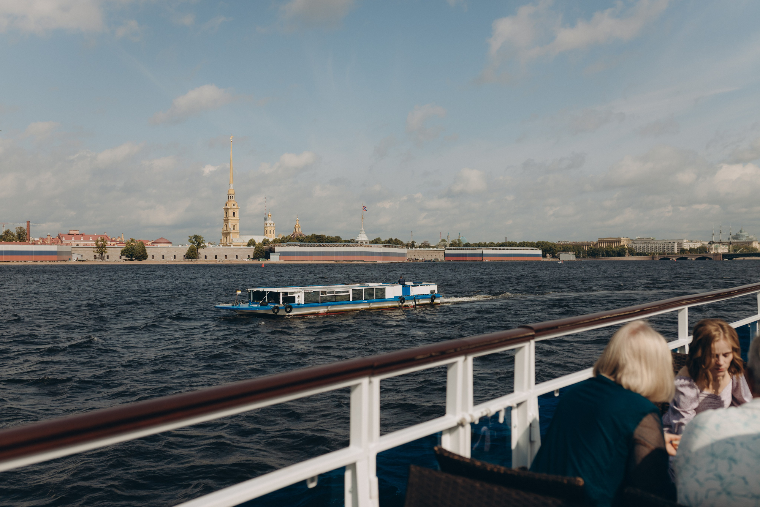 Прогулка на катере. Фотограф Ксюша Белоносова