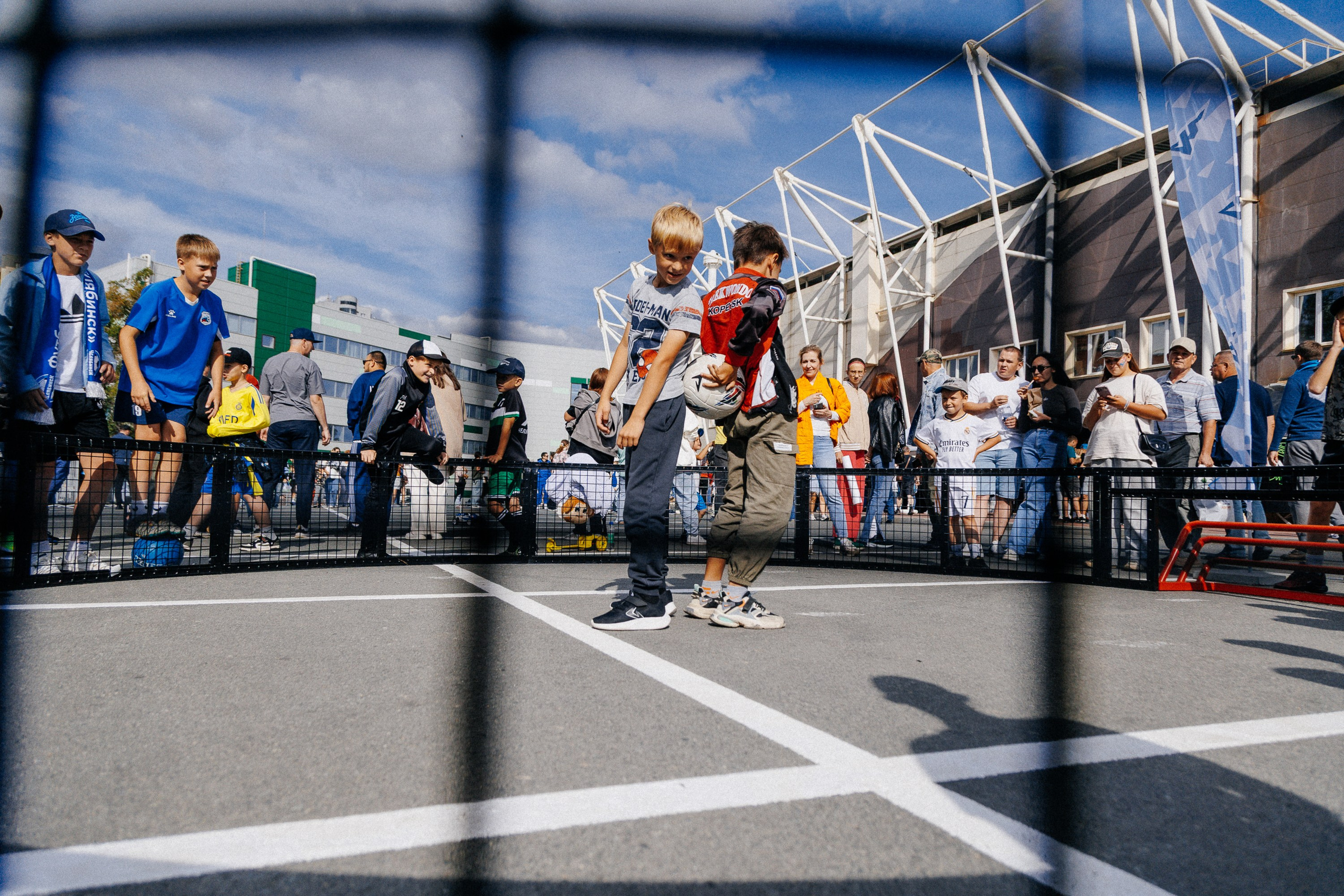 ФК ЧЕЛЯБИНСК Х ФК ВОЛГА. Репортажный фотограф Макс Брагин