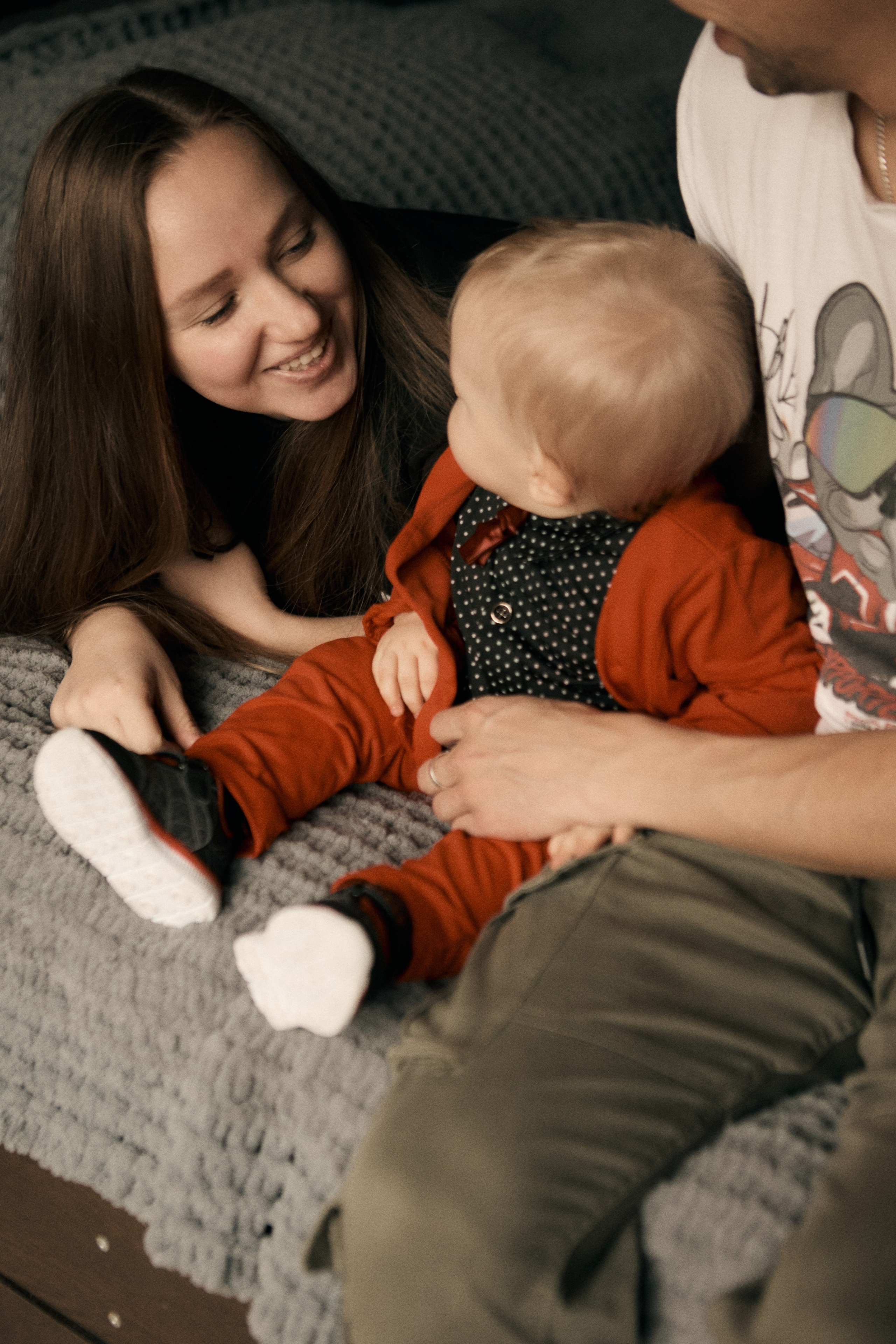 Семейная фотосессия дома и на прогулке в Москве