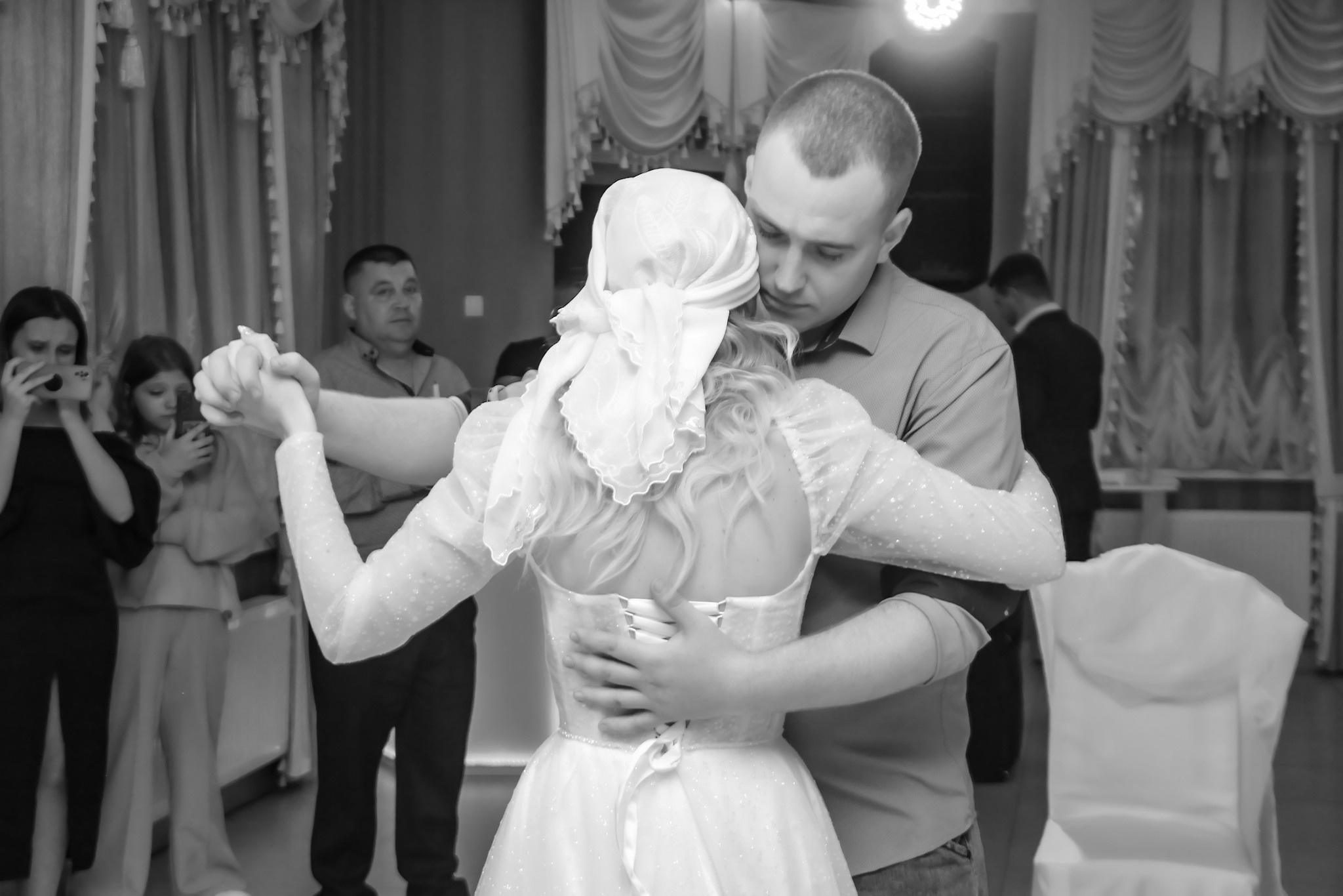 Свадебная фотосессия в Симферополе. Фотограф в Крыму Григорий