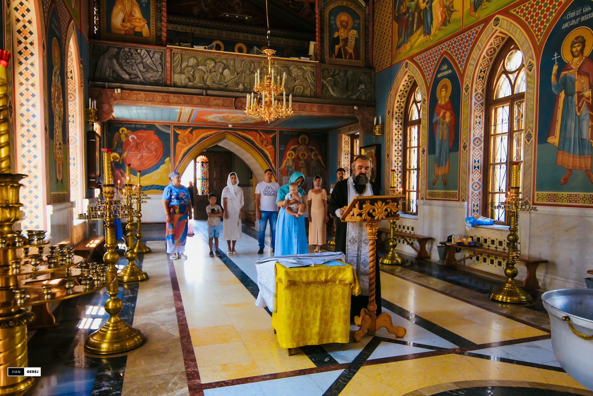 «Церковь всех Крымских святых и Федора Стратилата» Крещение Алушта. Фотограф в Крыму Григорий