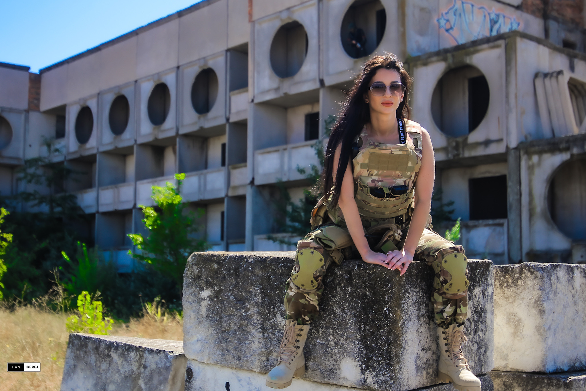 ANNA MILITARY. Фотограф в Крыму Григорий