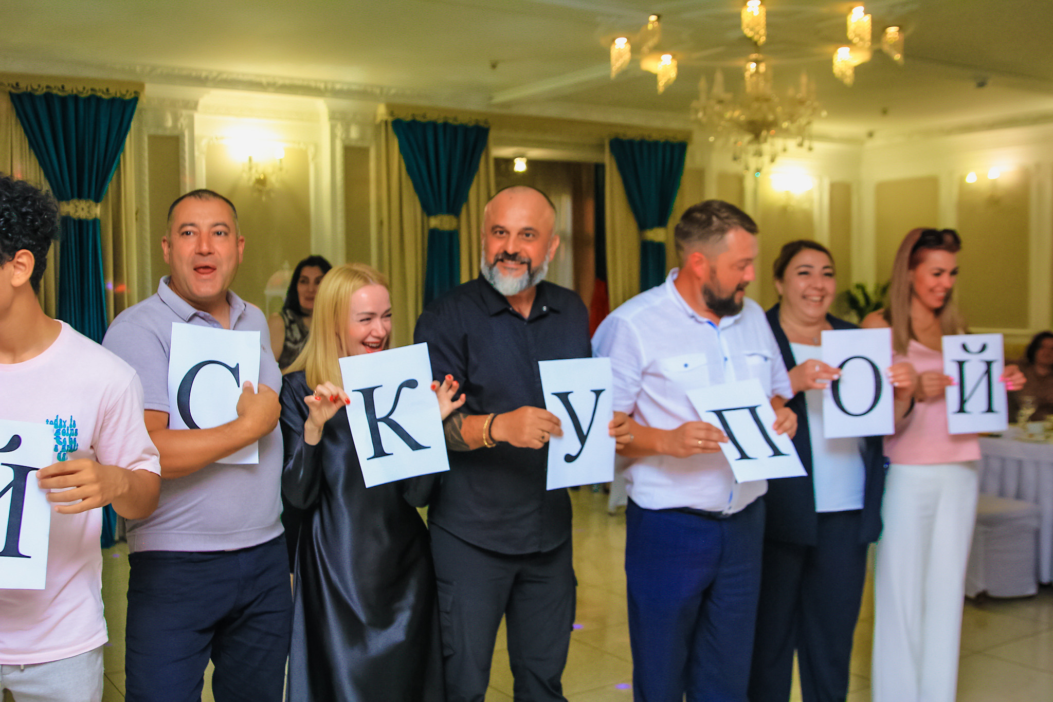 Выпускной «Али Баба» Симферополь. Фотограф в Крыму Григорий