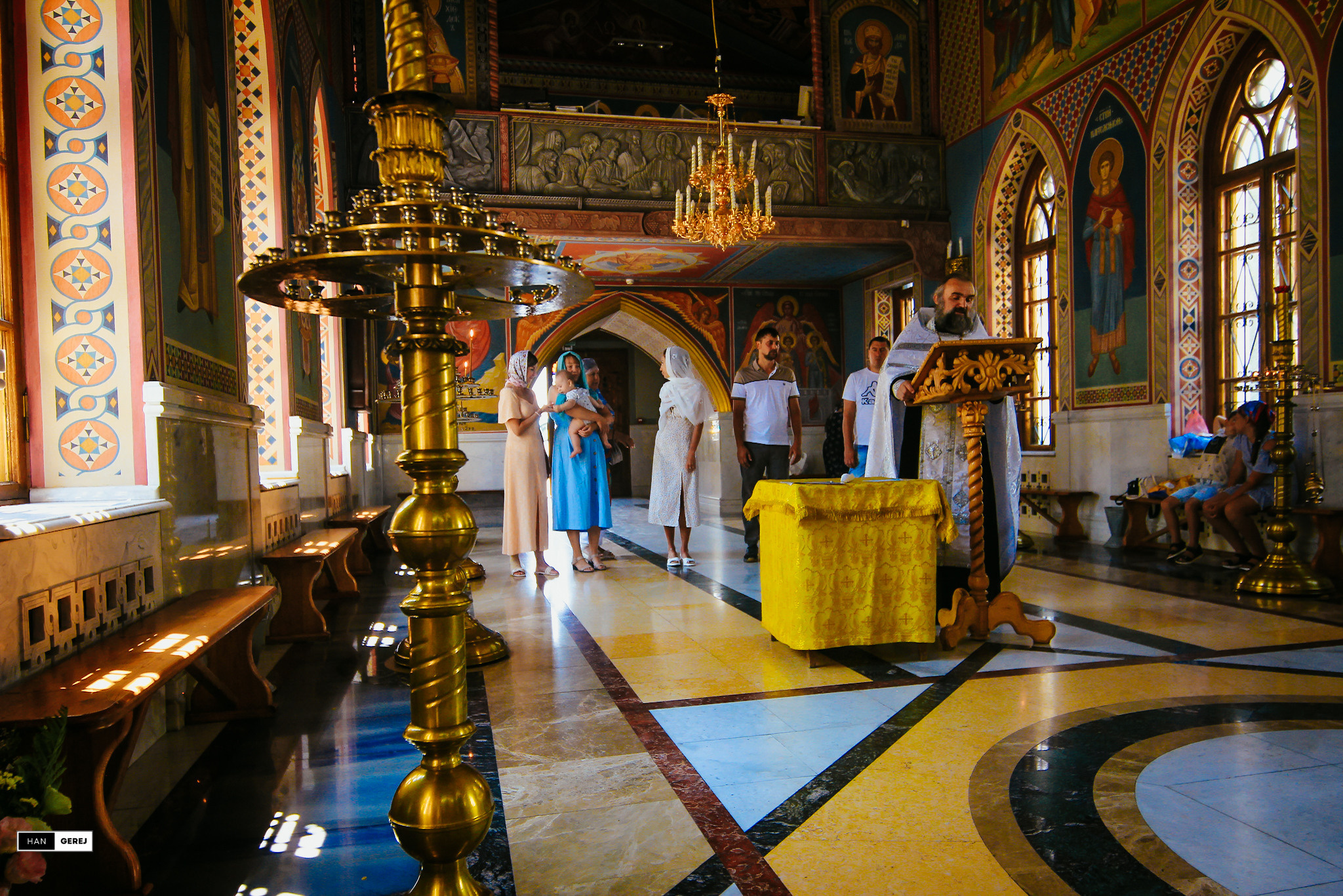 «Церковь всех Крымских святых и Федора Стратилата» Крещение Алушта. Фотограф в Крыму Григорий