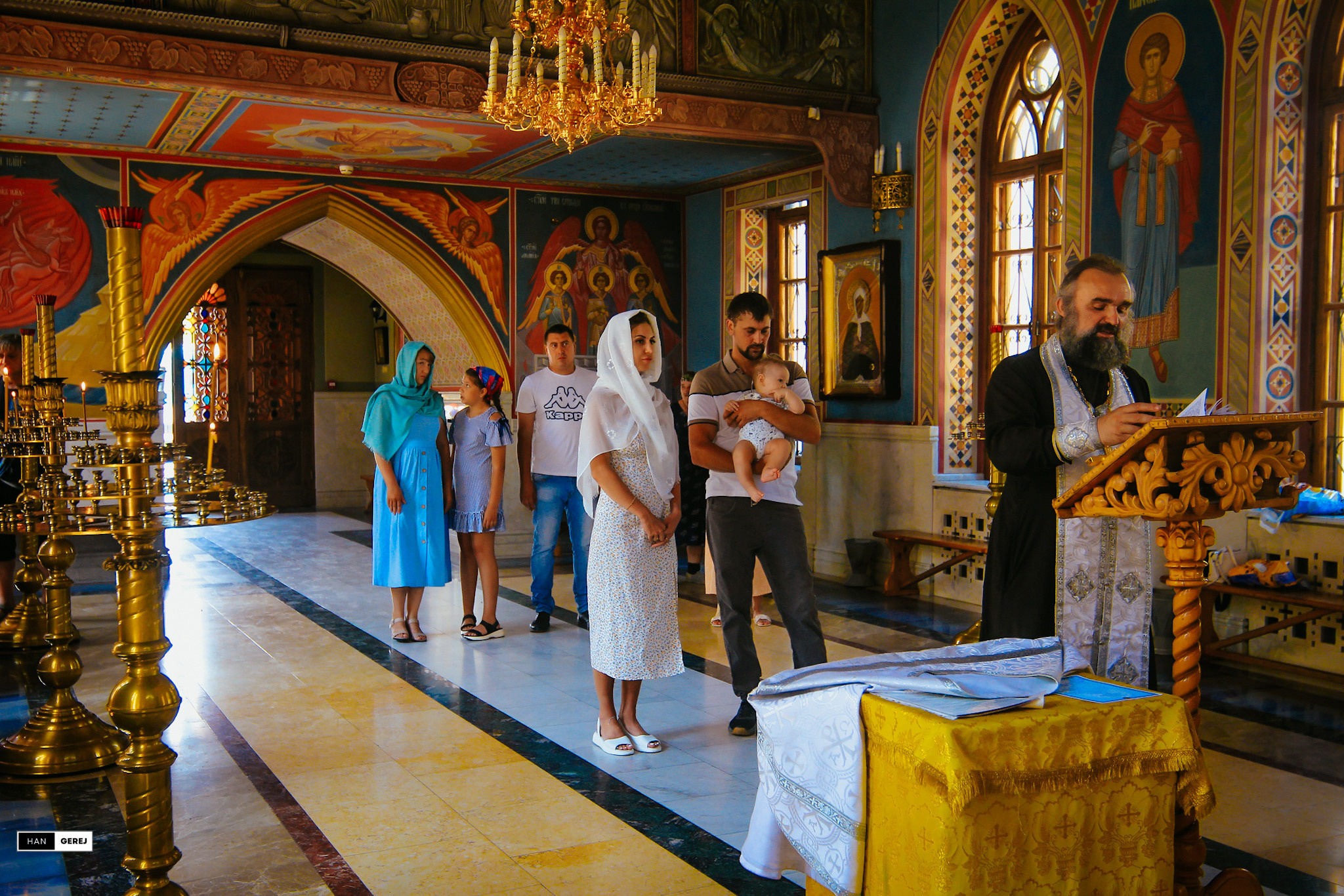 «Церковь всех Крымских святых и Федора Стратилата» Крещение Алушта. Фотограф в Крыму Григорий