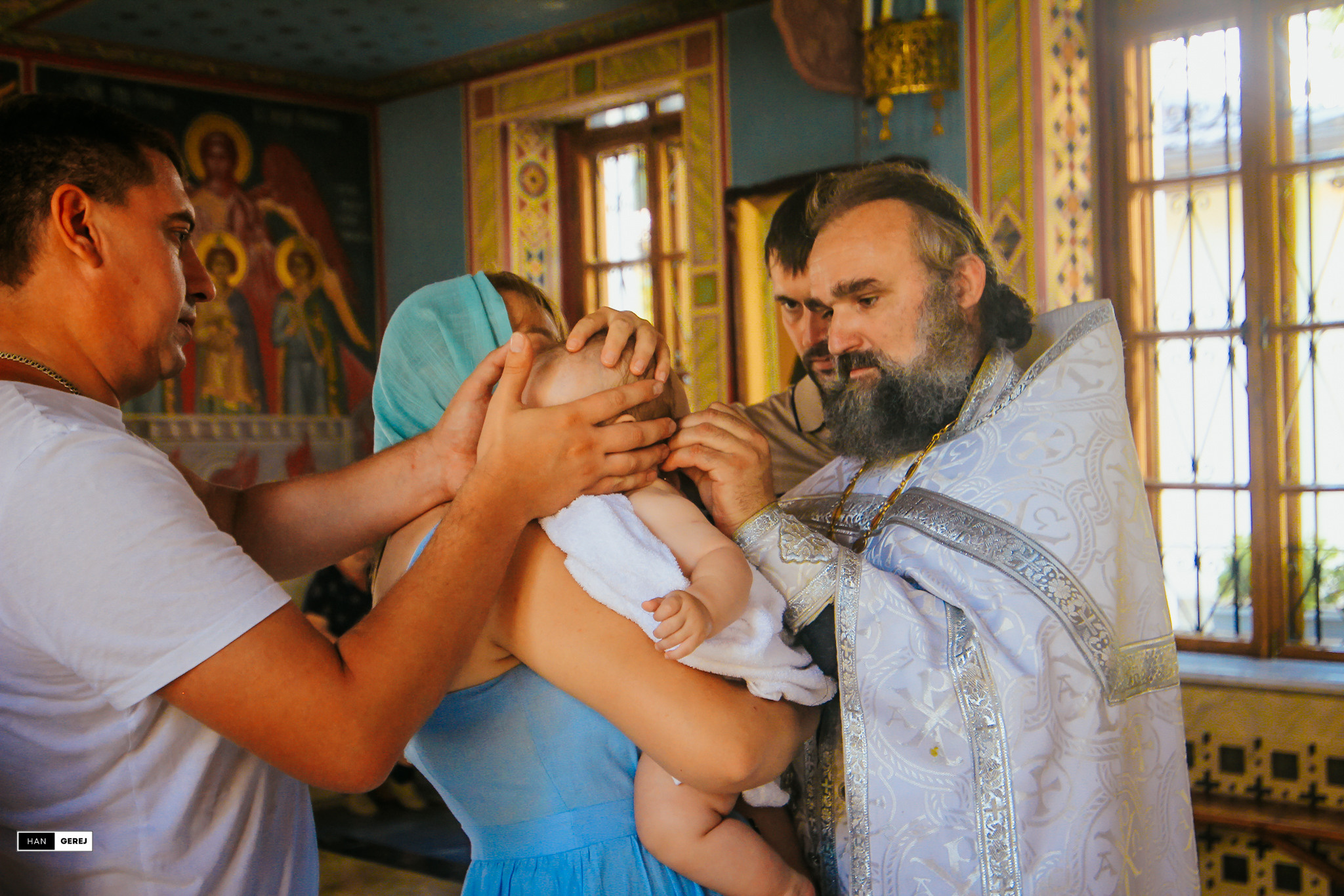 «Церковь всех Крымских святых и Федора Стратилата» Крещение Алушта. Фотограф в Крыму Григорий
