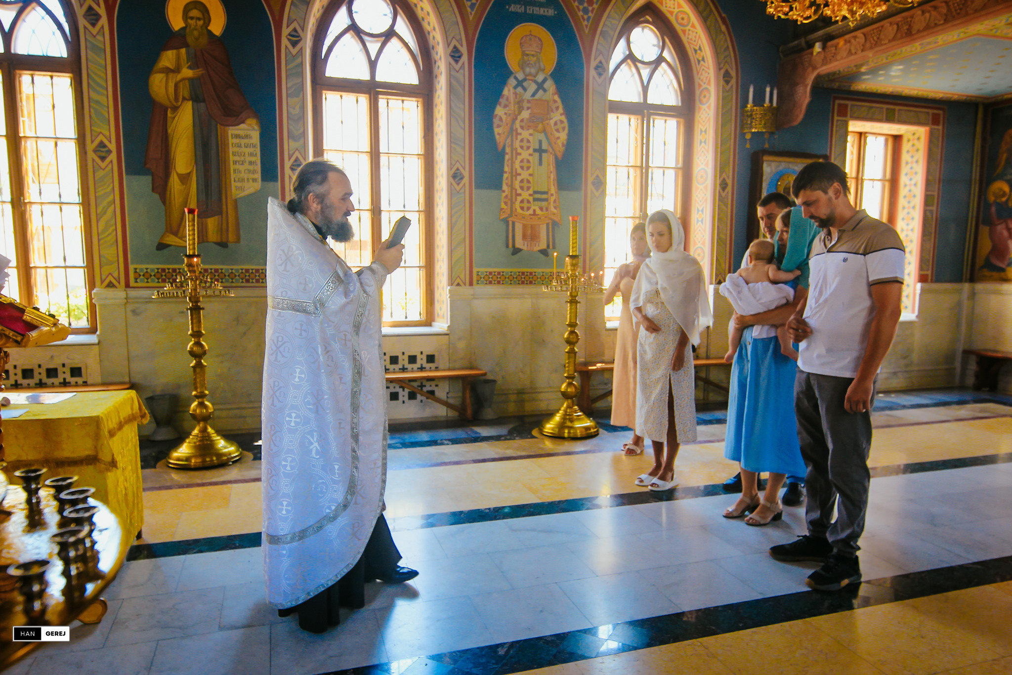 «Церковь всех Крымских святых и Федора Стратилата» Крещение Алушта. Фотограф в Крыму Григорий