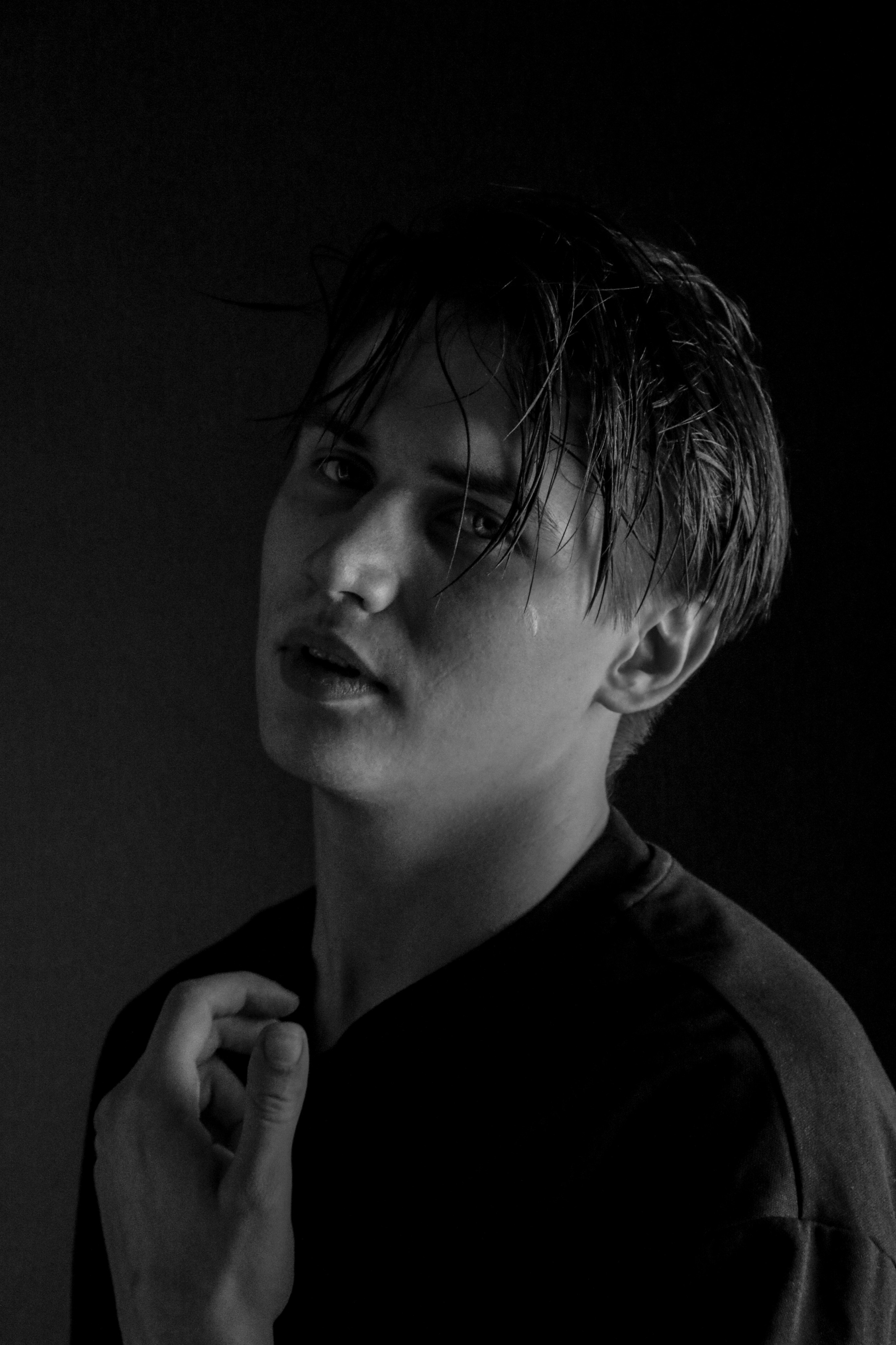 DISTRACTIONS. Любовь Моргасова [LU SPRING]: Фотограф и куратор