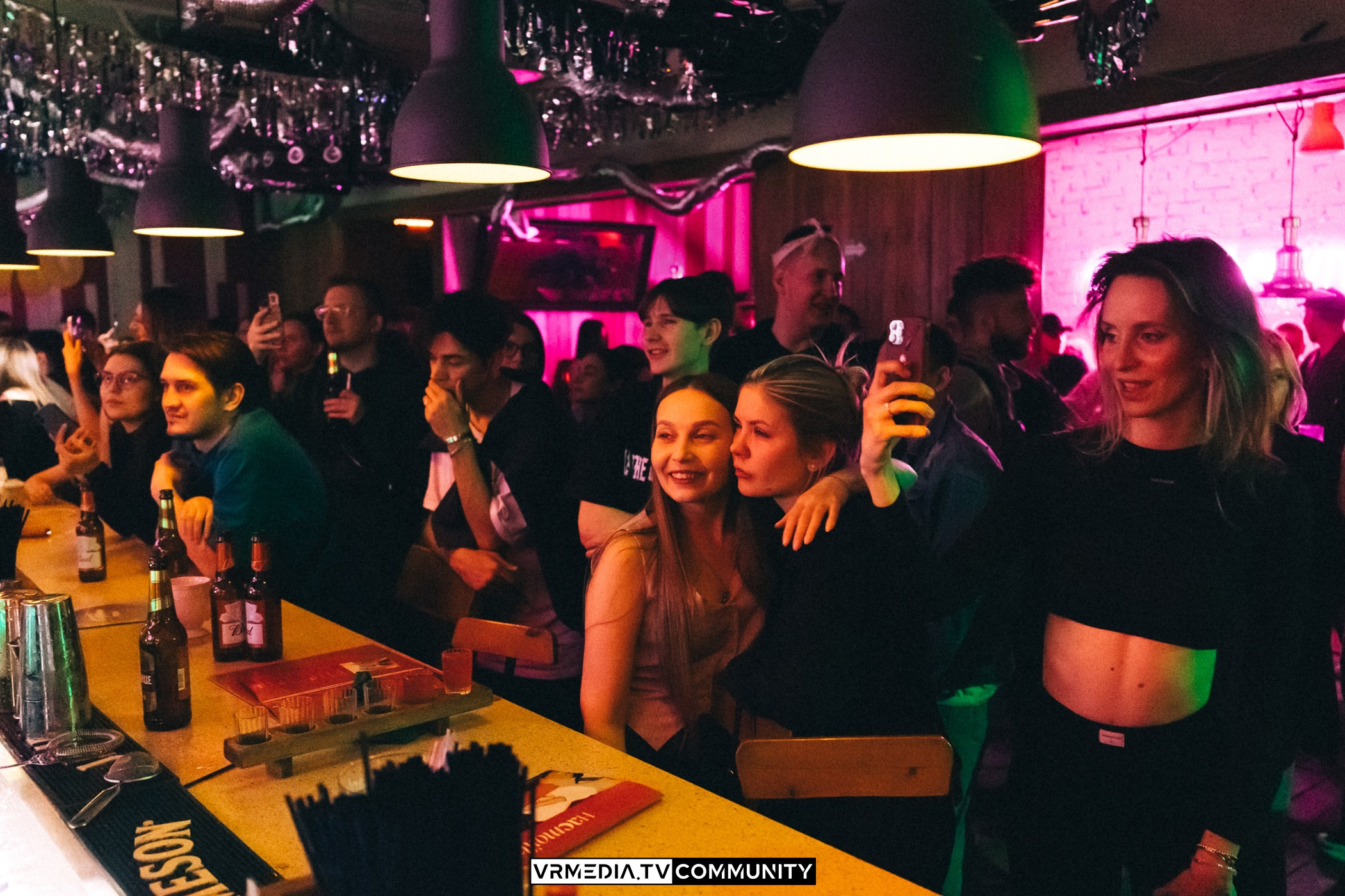 Бар «Cosmo»: Прощальная вечеринка