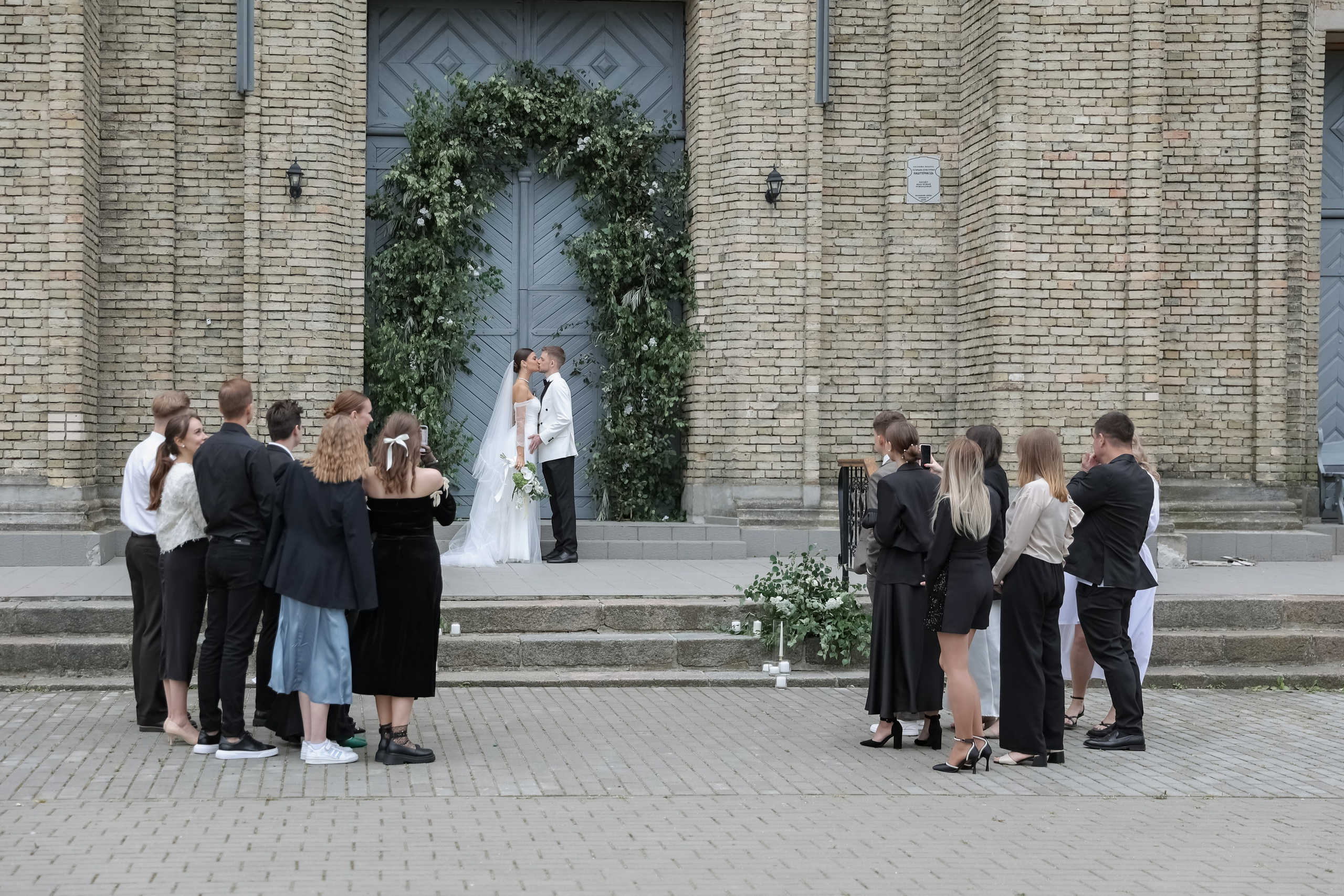 Кирилл и Виктория. Свадебные фотограф и видеограф в Минске Голдосовы Марина и Вадим