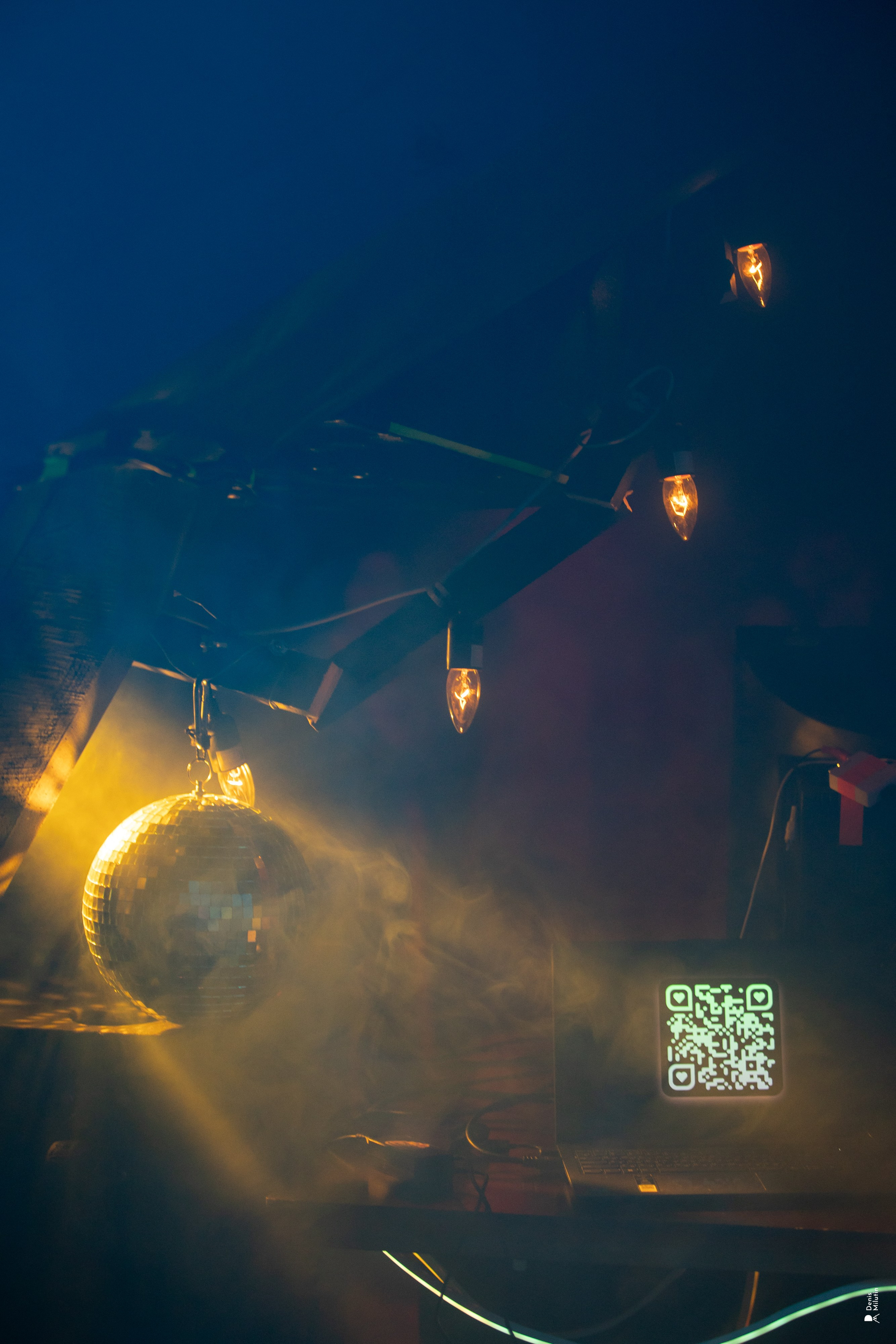 Клуб Рядом — Дискотека 2000х. Портретный фотограф Денис Милютин