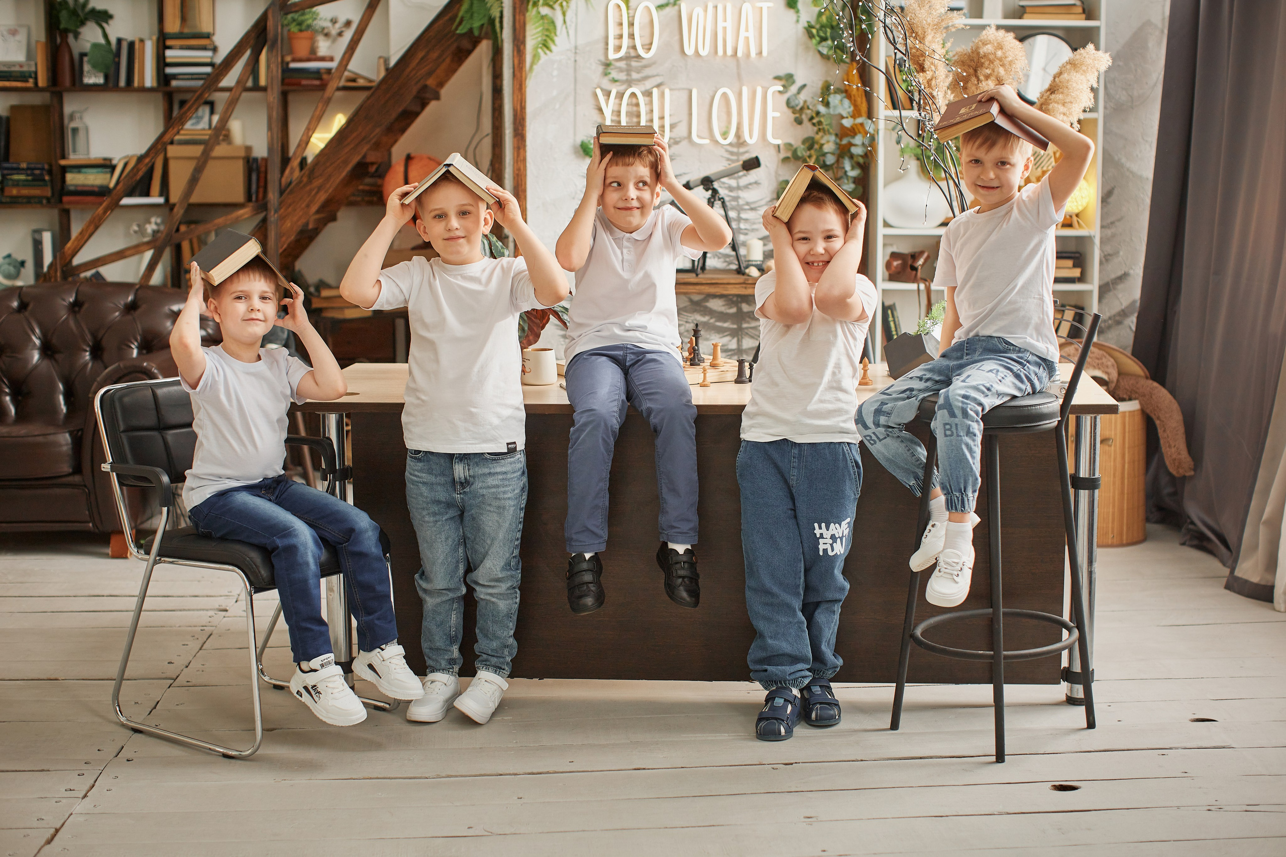 Групповые. Выпускные альбомы в городе Курган для всех
