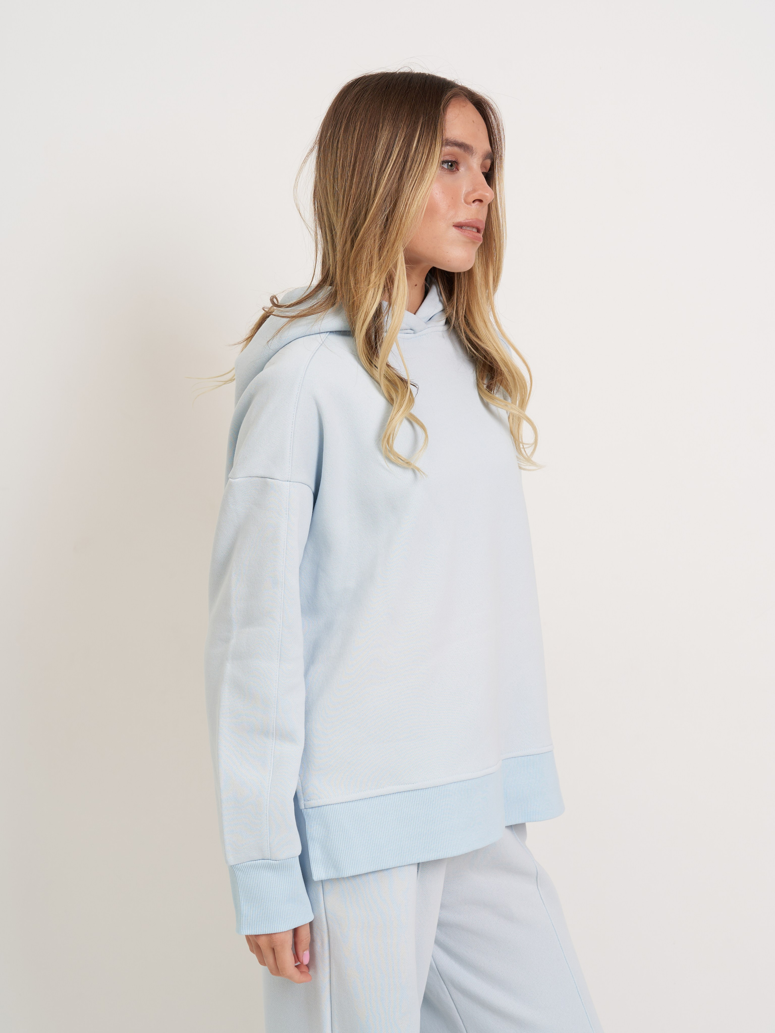 Каталог для WB. Коммерческий фотограф в Москве Хабибуллина Эльза