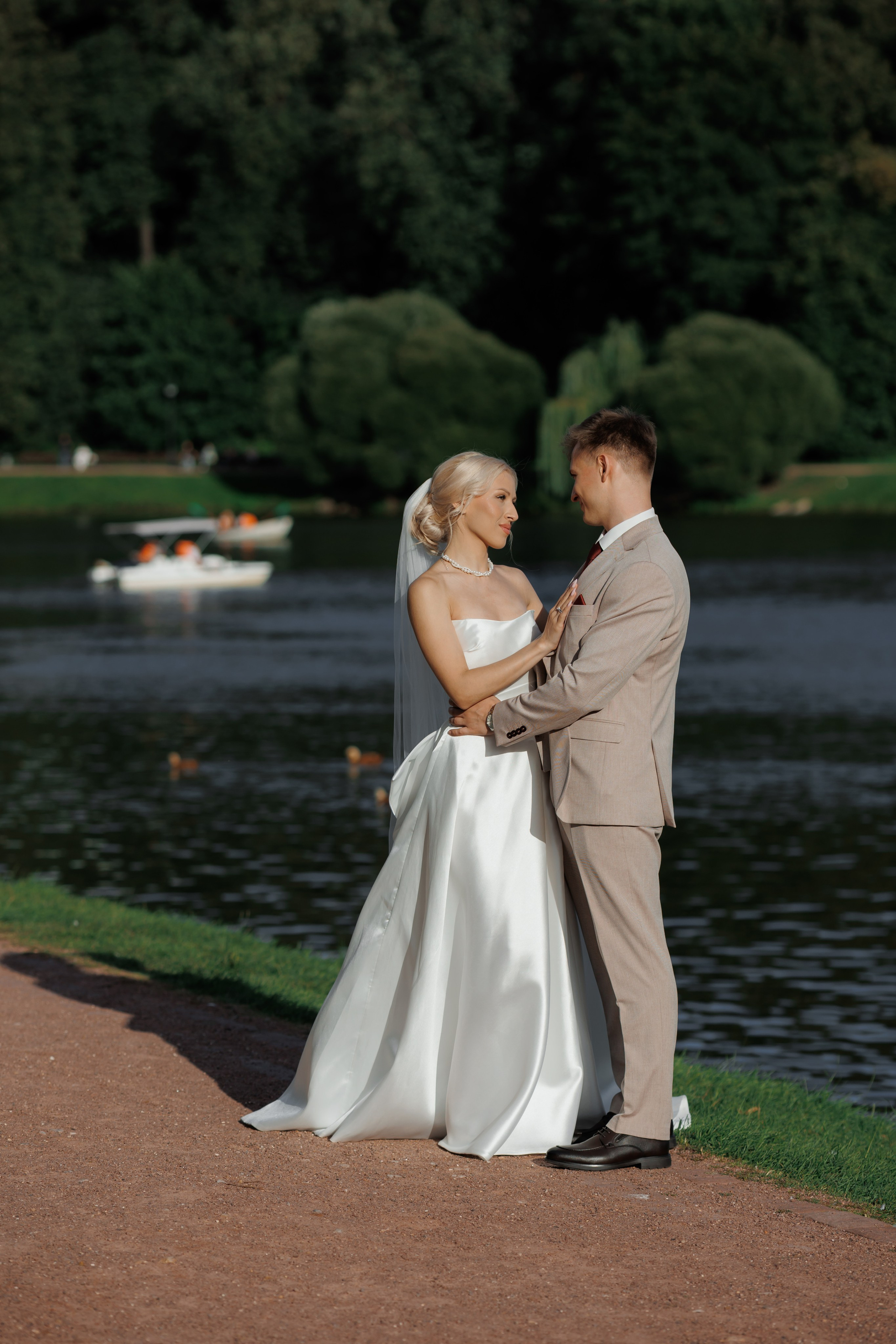 Отель «Милан», Шипиловский ЗАГС, прогулка в парке Царицыно. Свадебный и репортажный фотограф (Москва, Королев и другие)