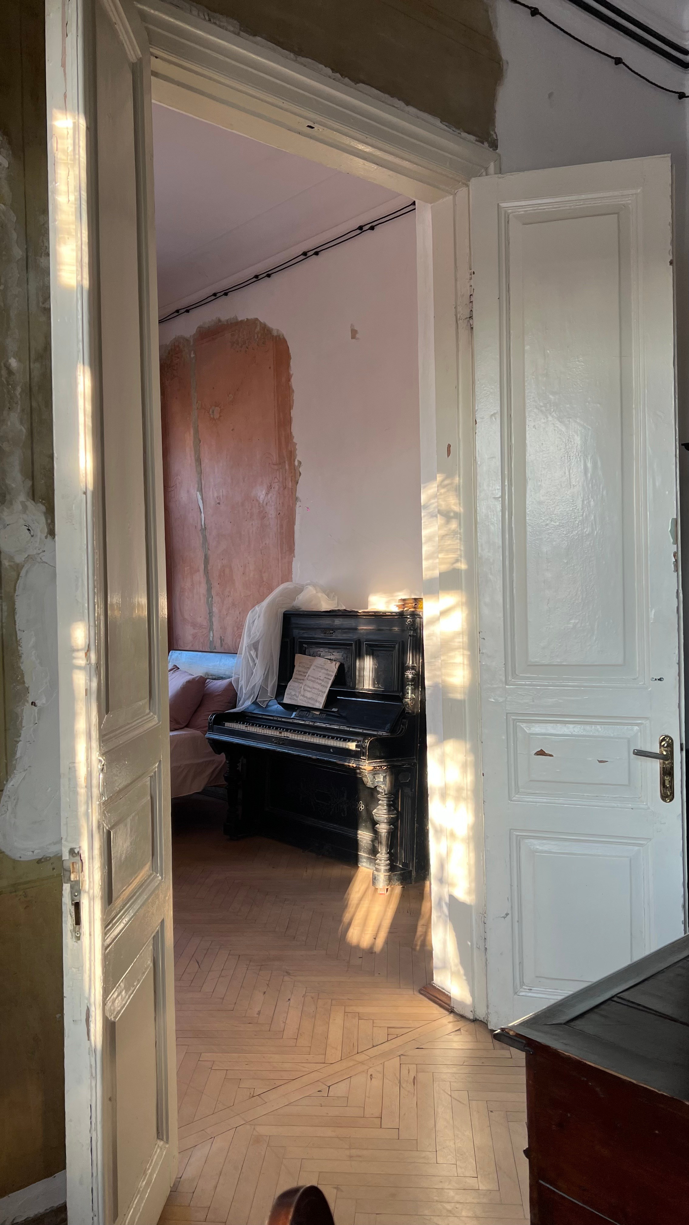 Розовая спальня + кабинет. Интерьерная фотостудия Театр в центре города Краснодар