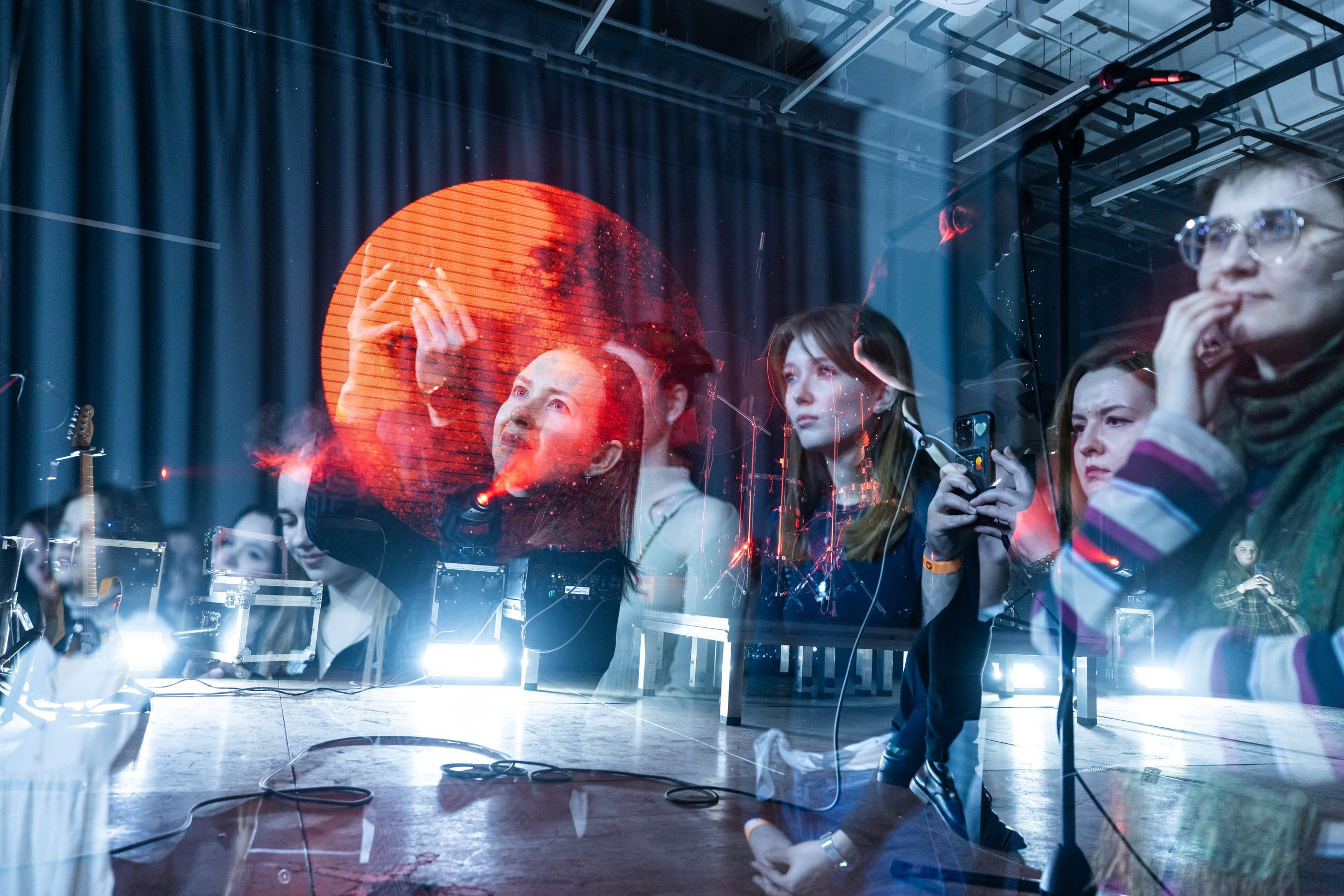 Echoes and Signals. Репортажный фотограф Алексей Пирязев