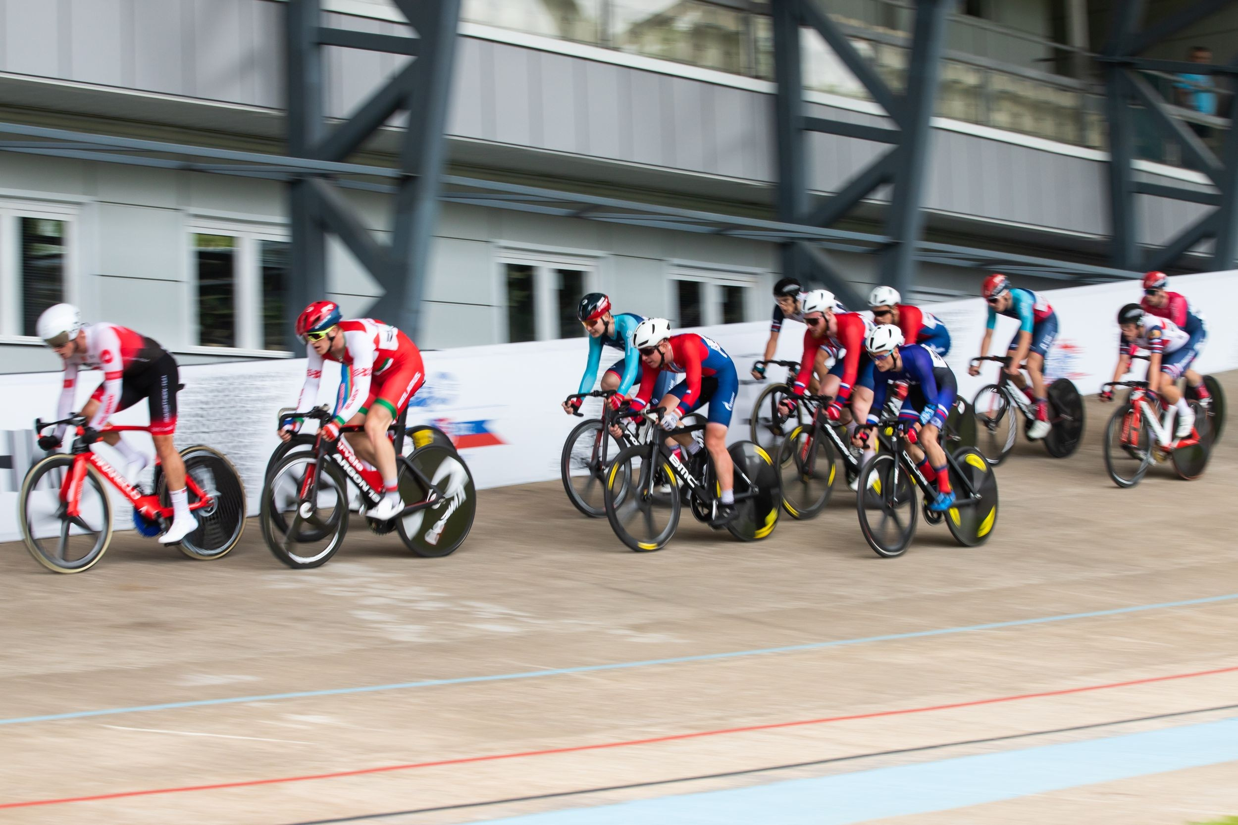 Соревнования по велоспорту «Большой приз Тулы» (19 мая 2023). Репортажный фотограф Алексей Пирязев
