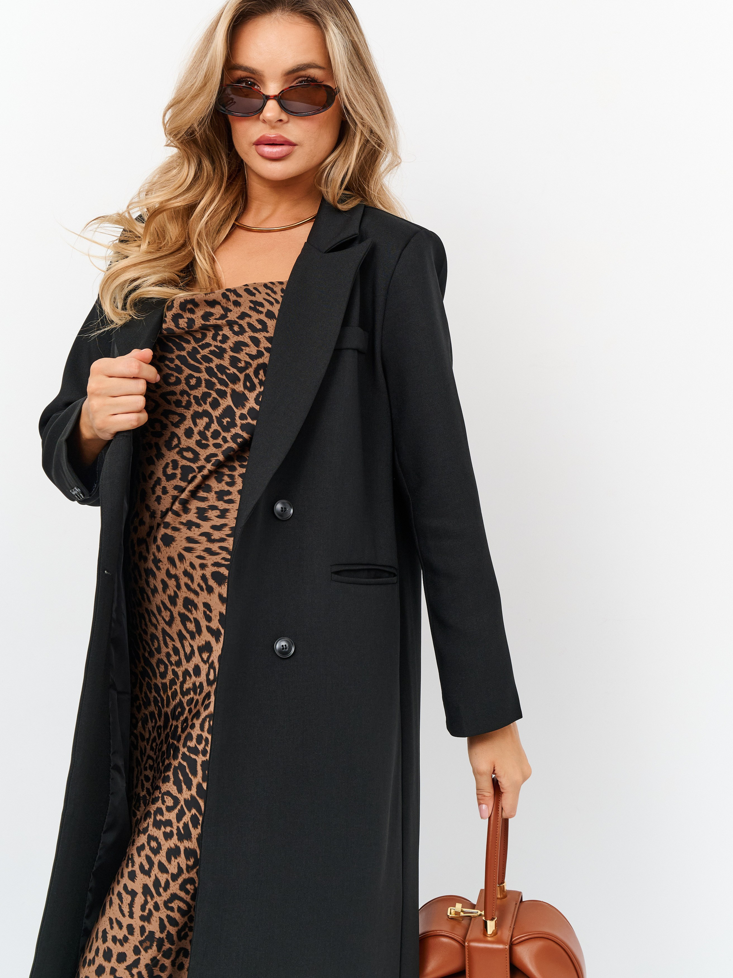 Каталоги на белом фоне. Лучший фотограф для брендов в Москве, съемки для маркетплейсов