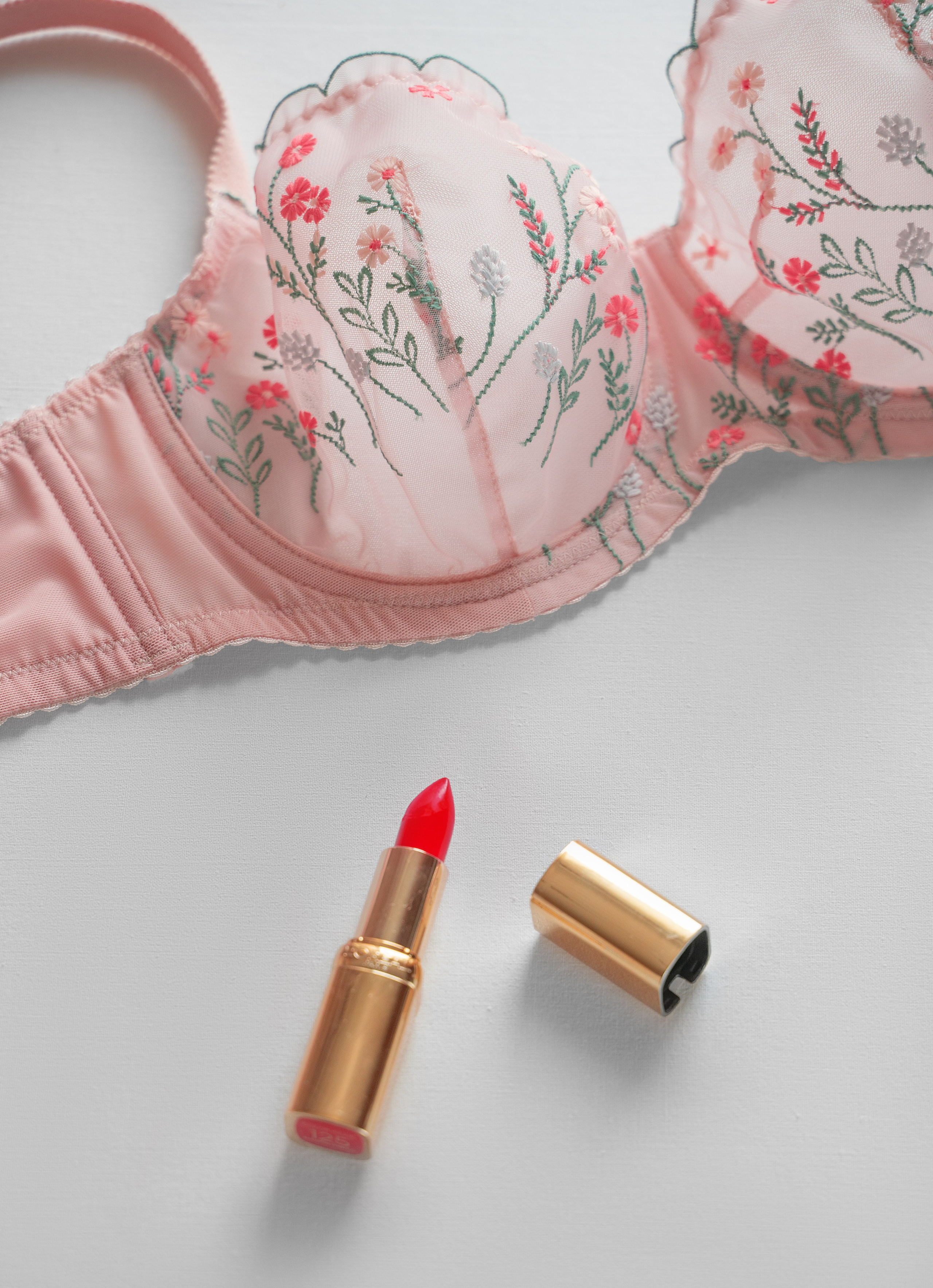 съемка для брендов. съемка для бренда нижнего белья, нижнее белье купить Минск, женско нижнее белье, бизнес, милавица, браво, белье браво, нижнее белье Минск, нижнее белье Беларусь, фотограф Минск, съемка для инстаграм, марк вормэль, красивое женское белье, кружевное белье, бюстье, трусы женские, съемка для валдбериз, wildberries, ozon, плюс сайт, ретушер Минск, смм, визуал для инстаграм, фотограф бля брендов, съемка брендов,