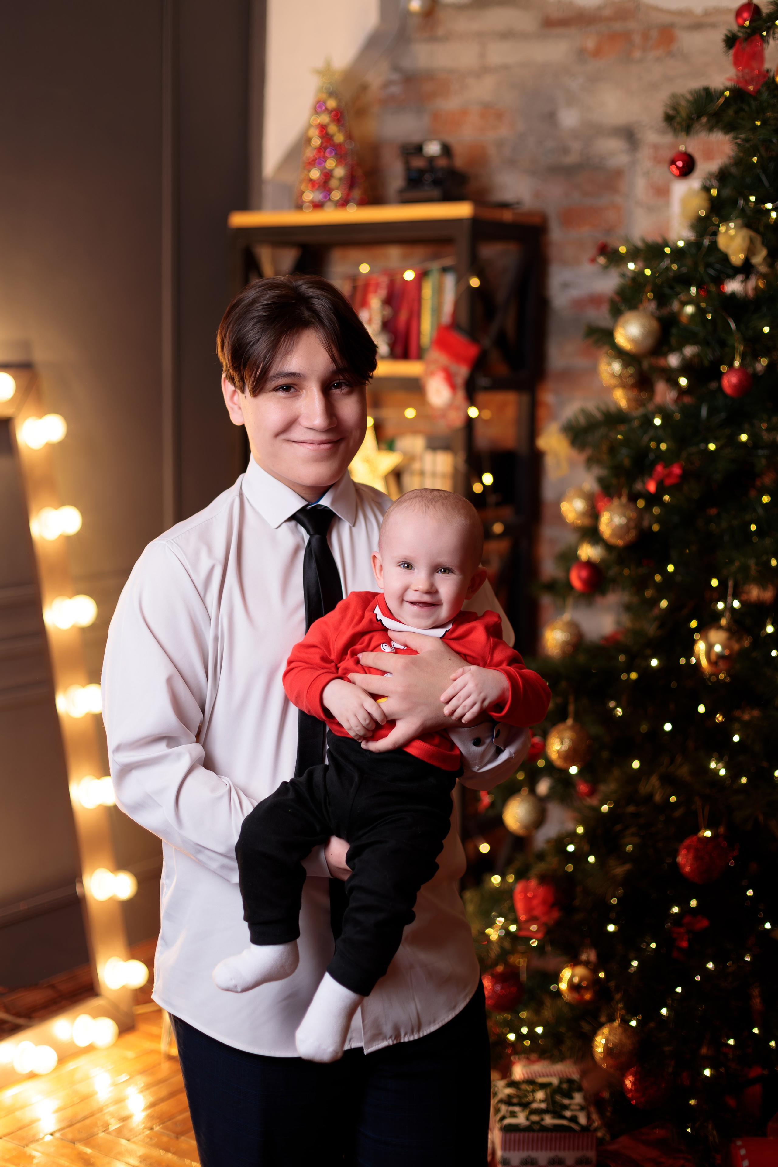 Новогодняя съёмка семьи Ларисы. Семейный Фотограф в Красноярске Крохалев Сергей