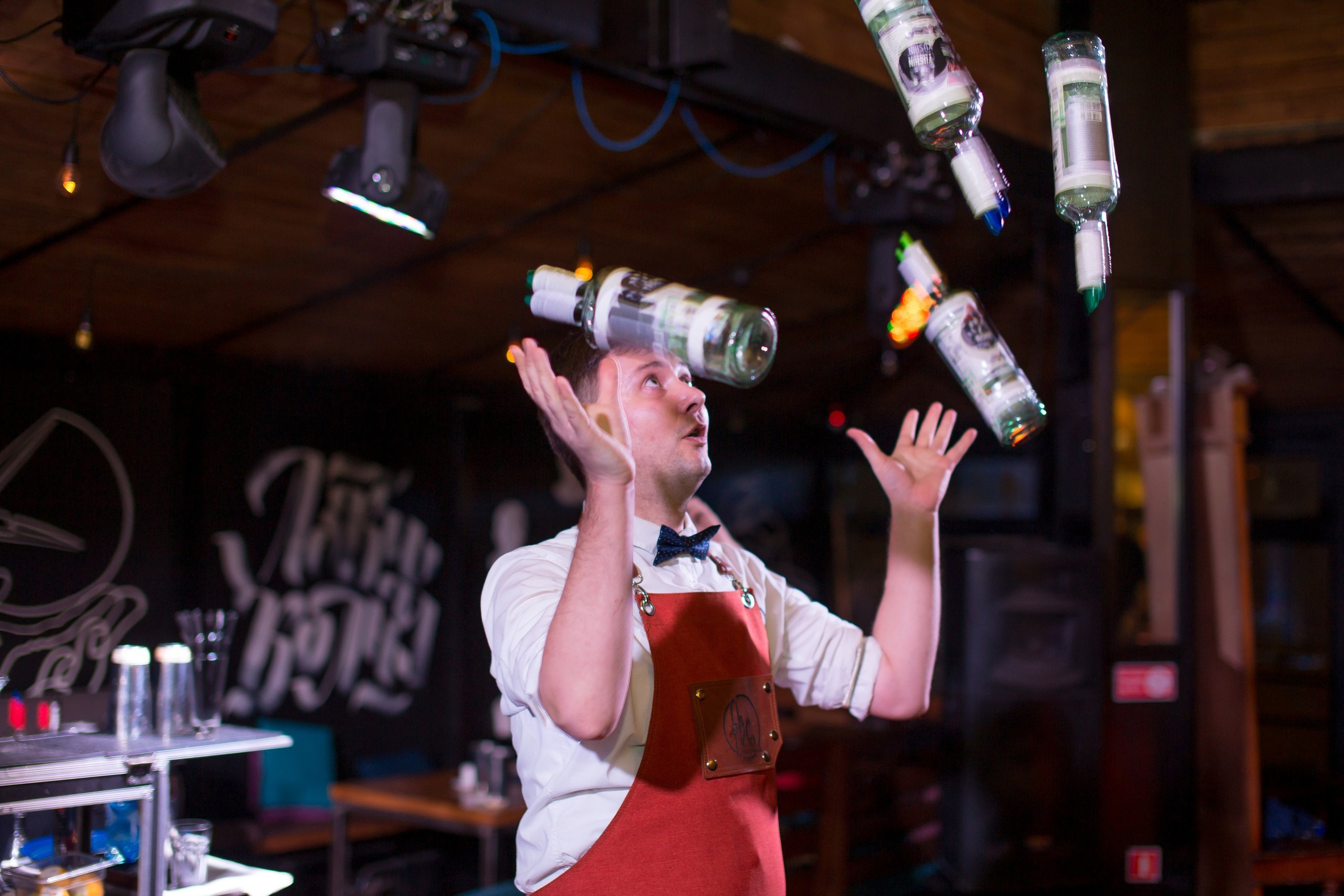 День бармена. Семейный Фотограф в Красноярске Крохалев Сергей