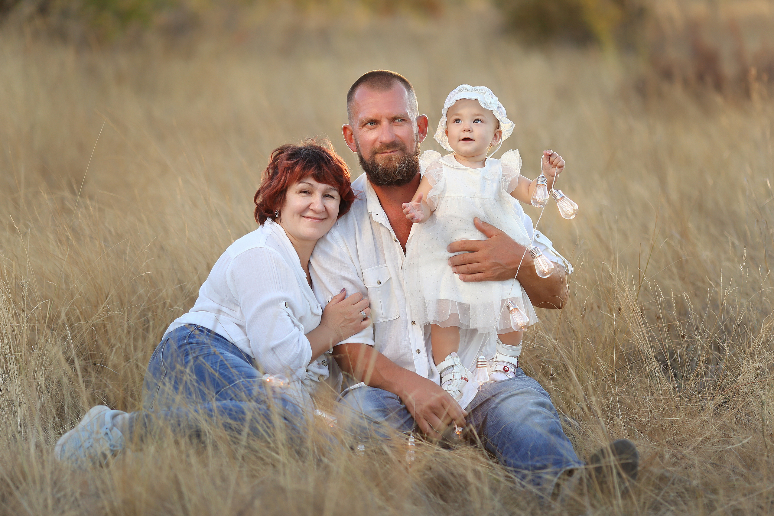 Семейная фотосессия на природе. Семейный и детский фотограф в Волгограде Серкибаева Ирина
