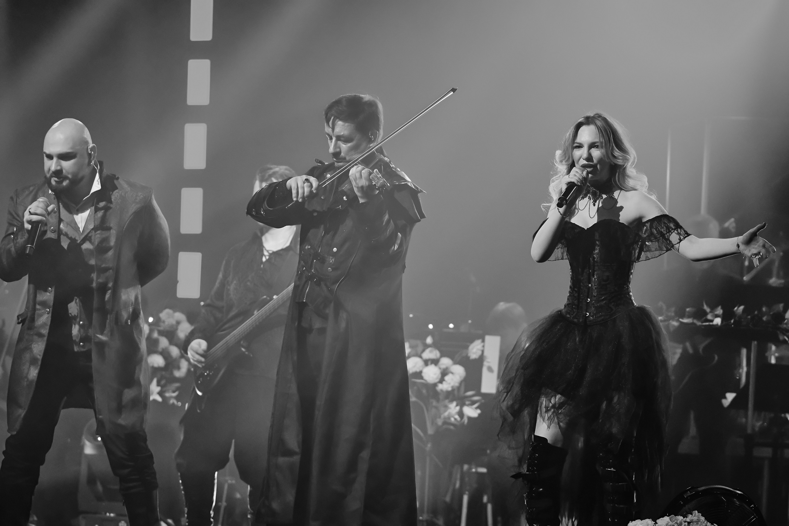 Saphath с симф.оркестром. Фотограф. г. Южно-Сахалинск. Олег Толстов