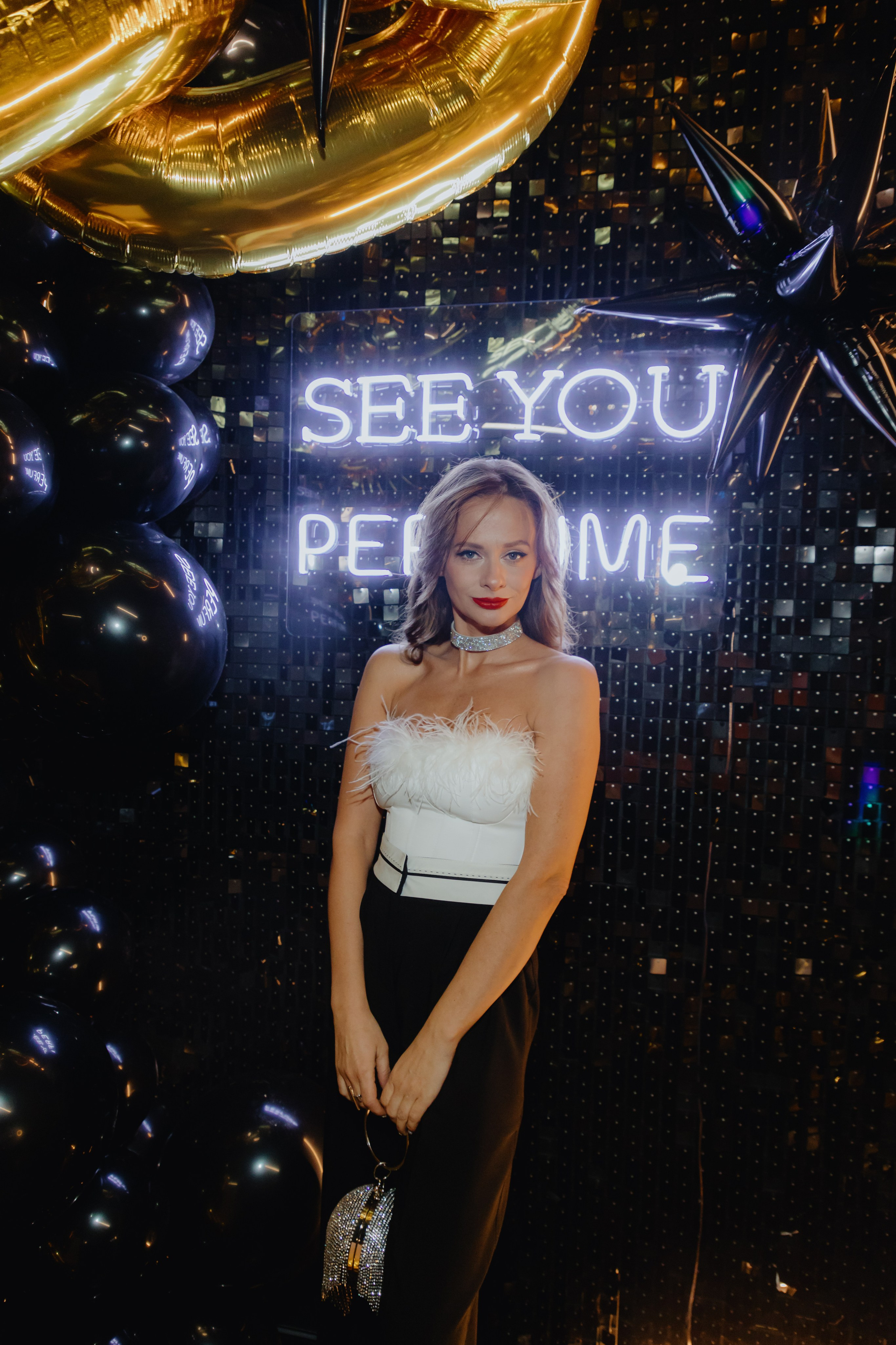 See `You Perfume. Фотограф в Москве и Санкт-Петербурге Дарина