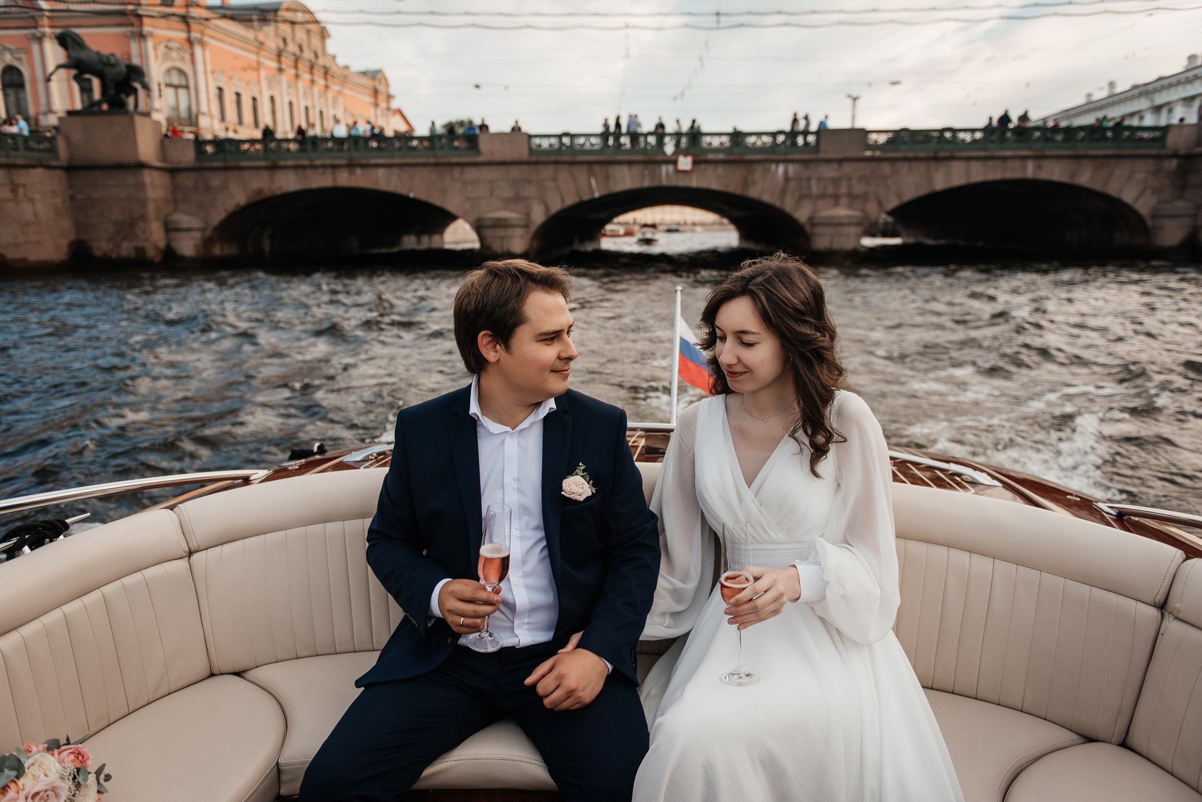 свадебная фотосессия на&nbsp;катере Venezia Nord