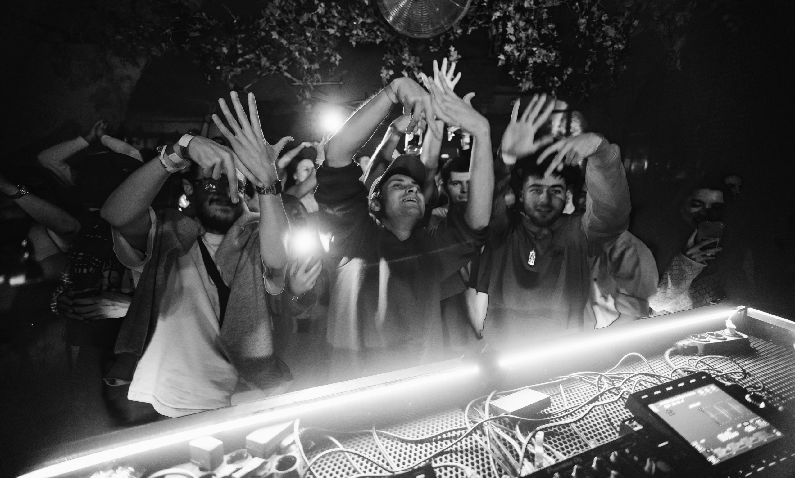 Custom x Медиабаскет. Саша Копылов, фотограф в Казани