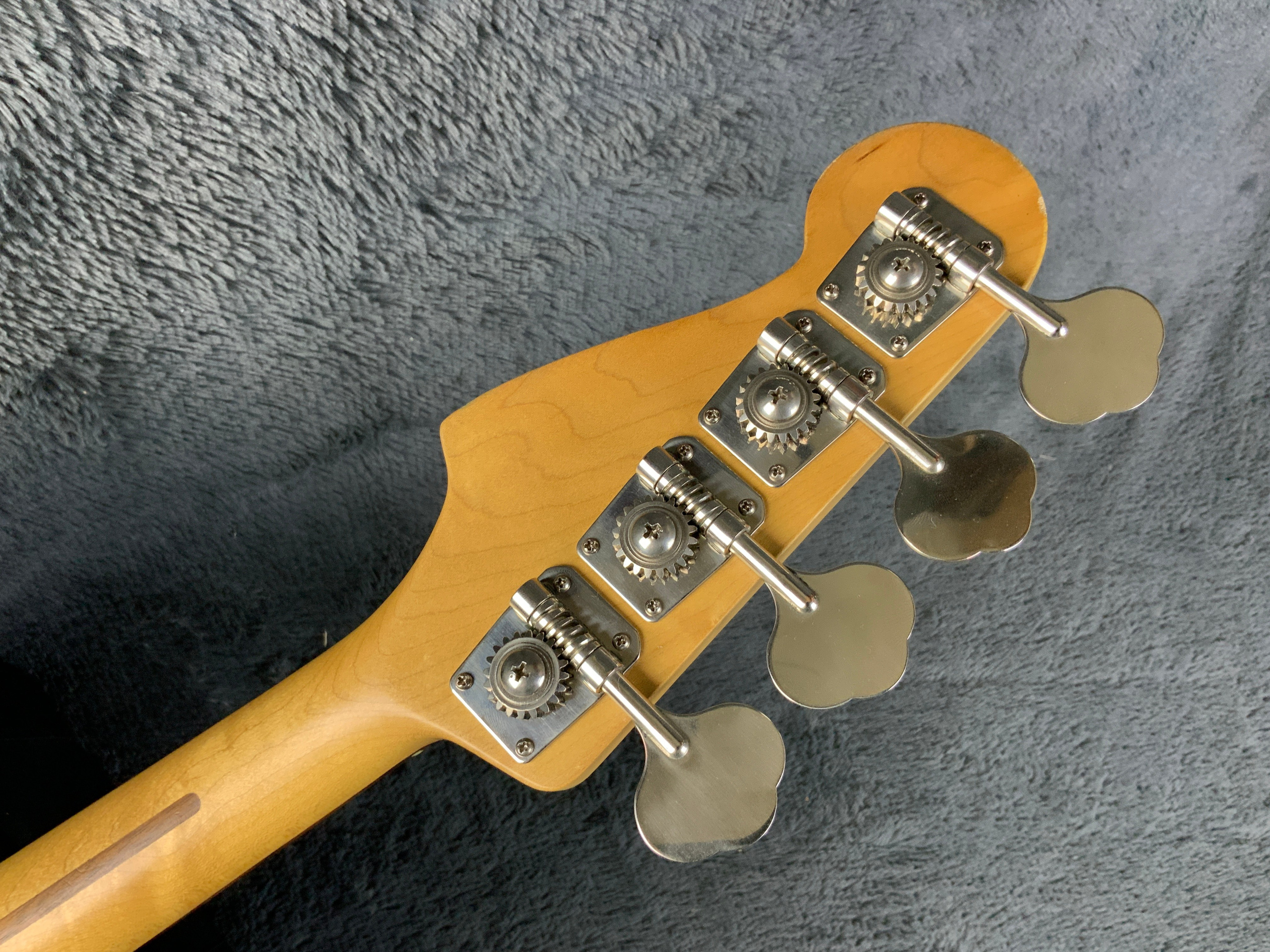 Fender Aerodyne Jazz Bass