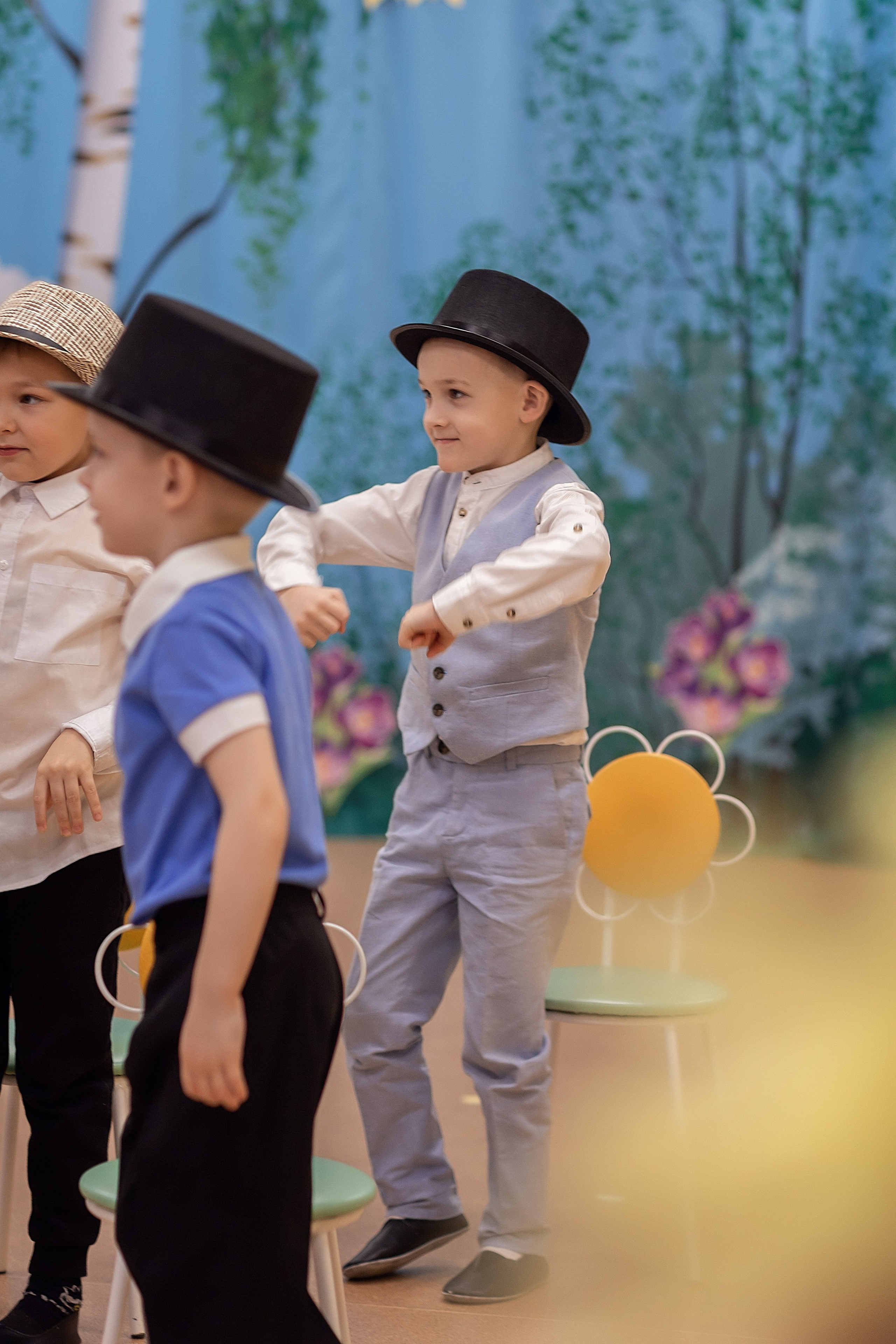 Весенний утренник_старшая группа_2025. Семейный фотограф в Санкт-Петербурге