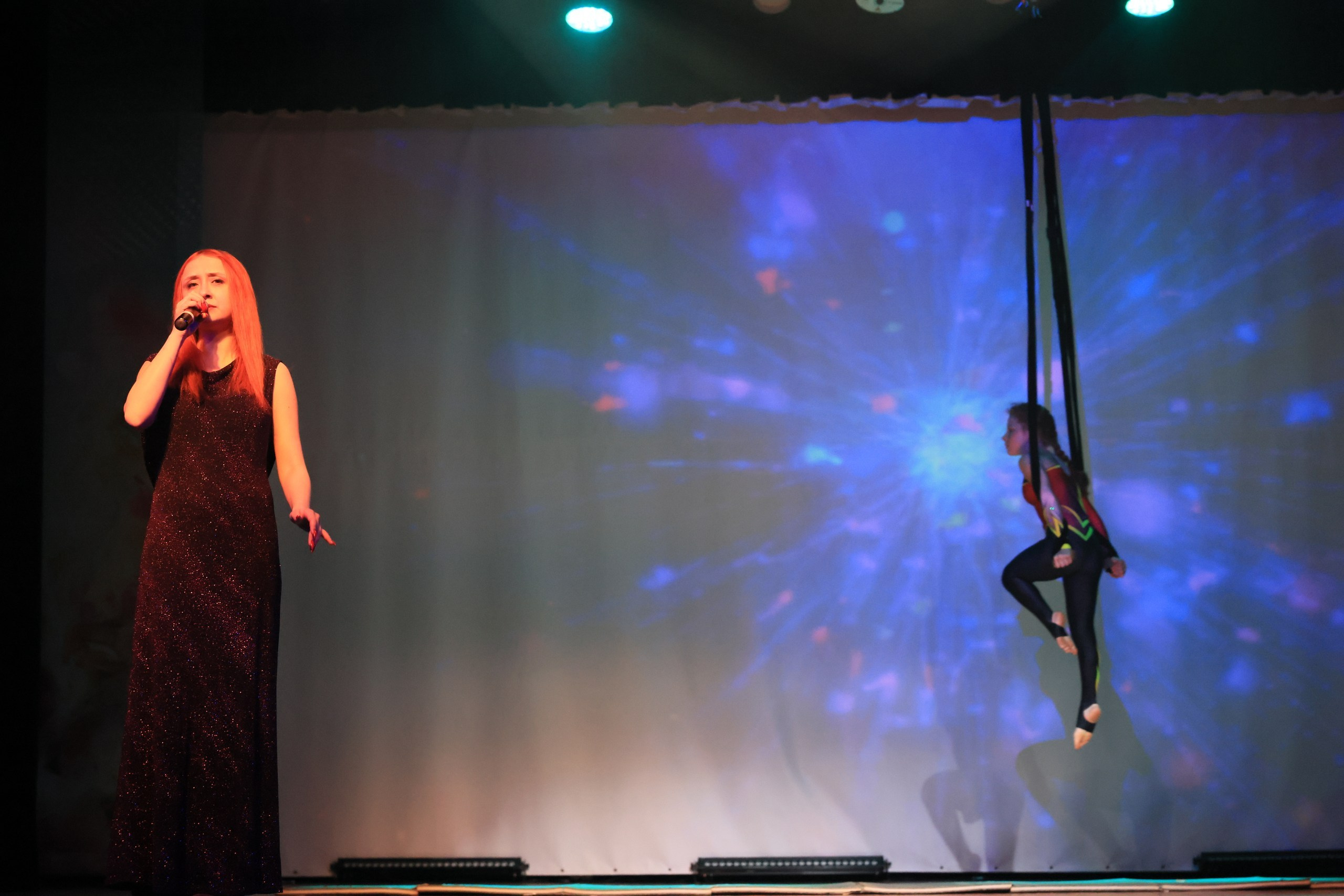 Концерт к 8 Марта в ДК «Металлург» г. Тула. Фотограф в Туле Крупский АнДРей. Фотостудия «КАДР71» в Туле