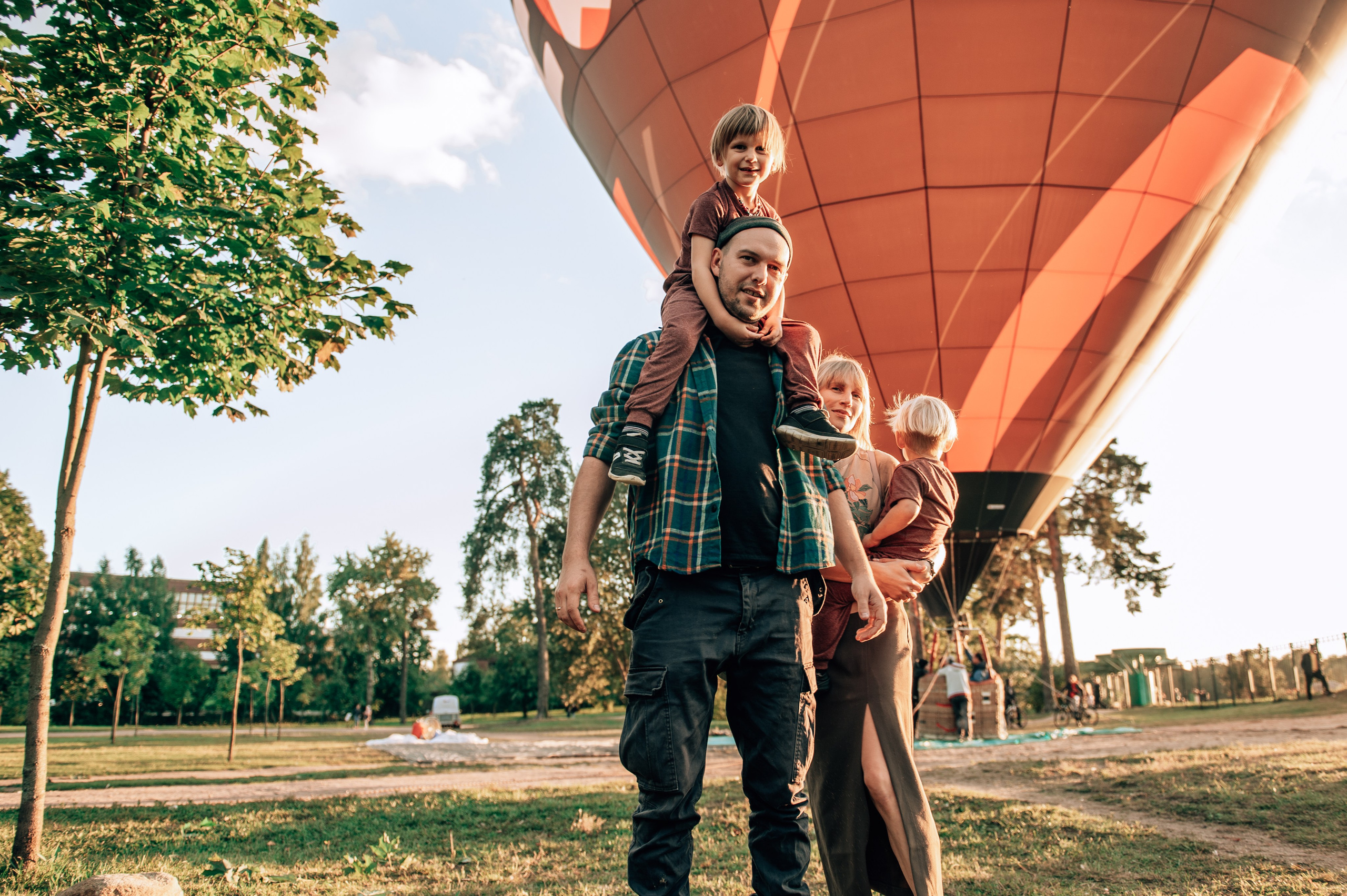 Семейна прогулка с непоседами-мальчишками. Свадебный и семейный фотограф София Невская